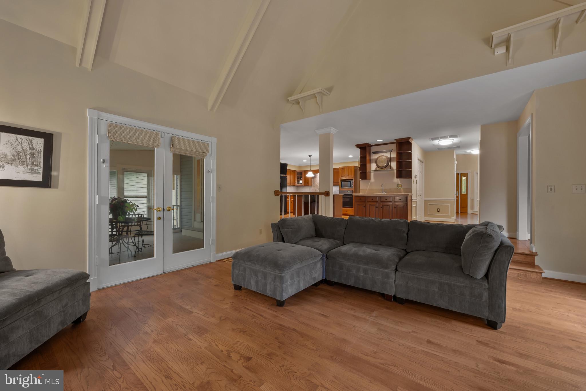 KALMIA FARMS - Residential