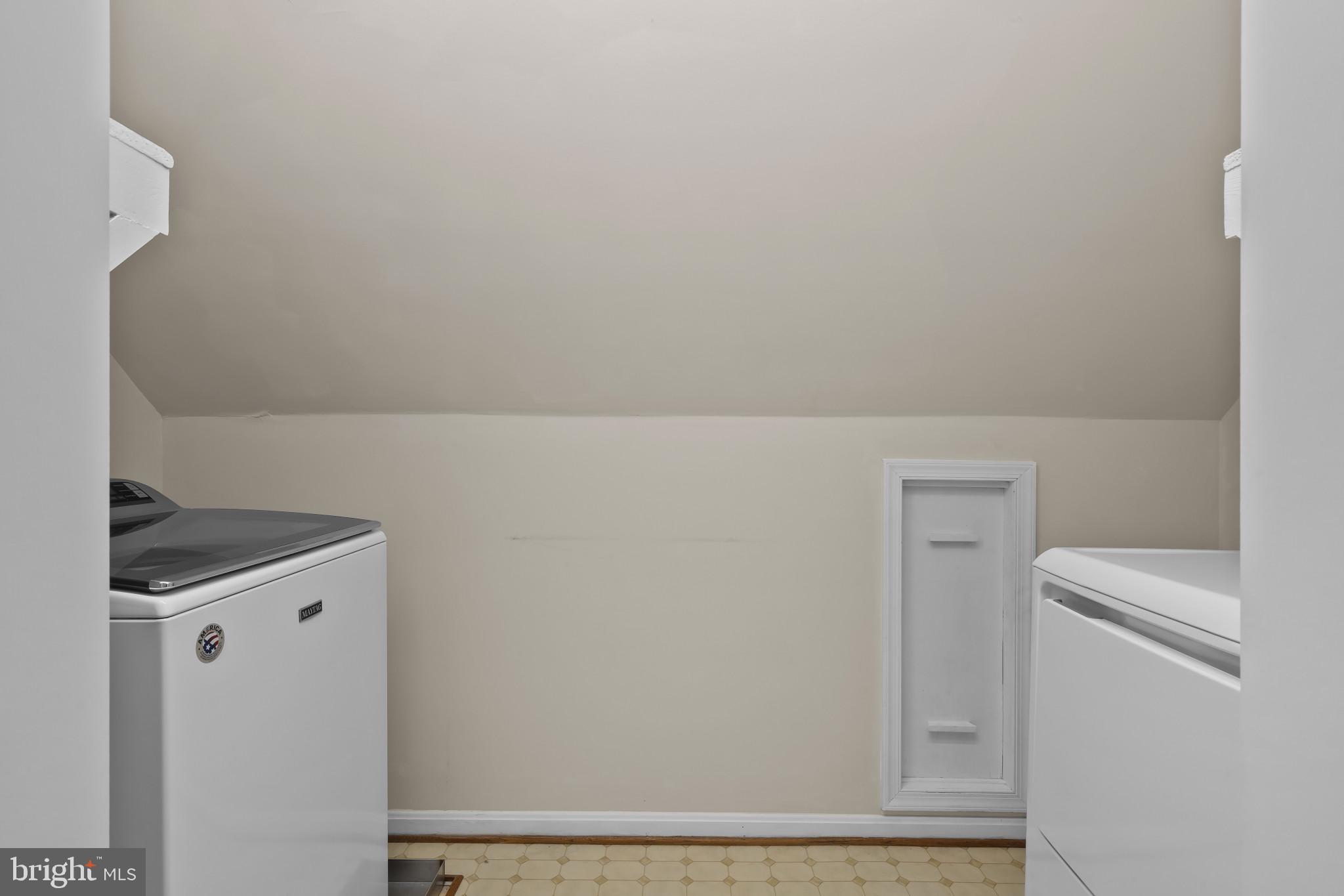 KALMIA FARMS - Residential