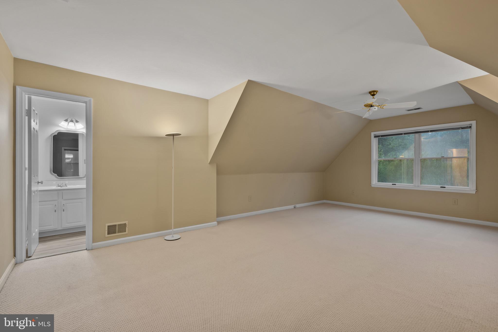 KALMIA FARMS - Residential