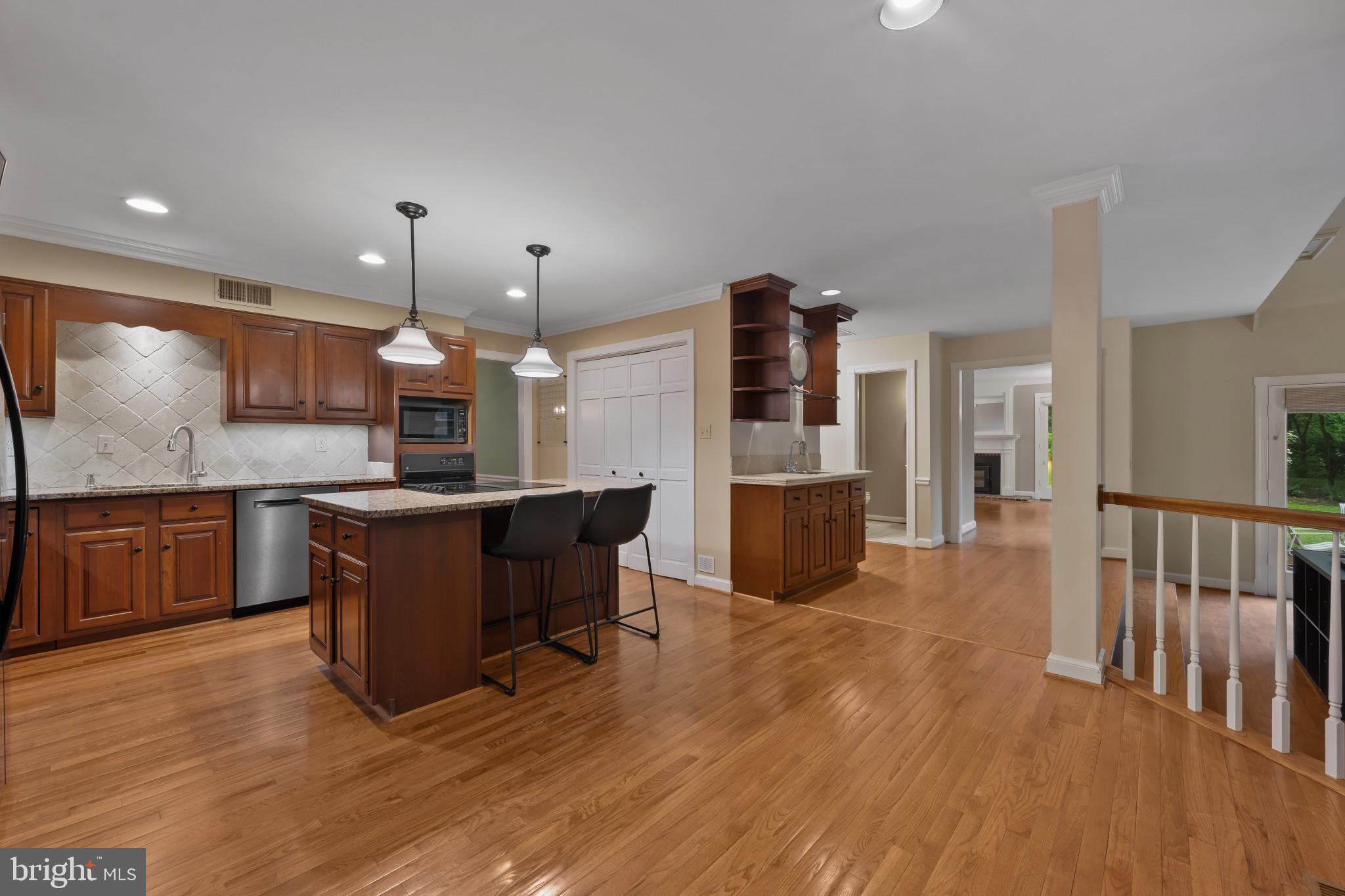 KALMIA FARMS - Residential