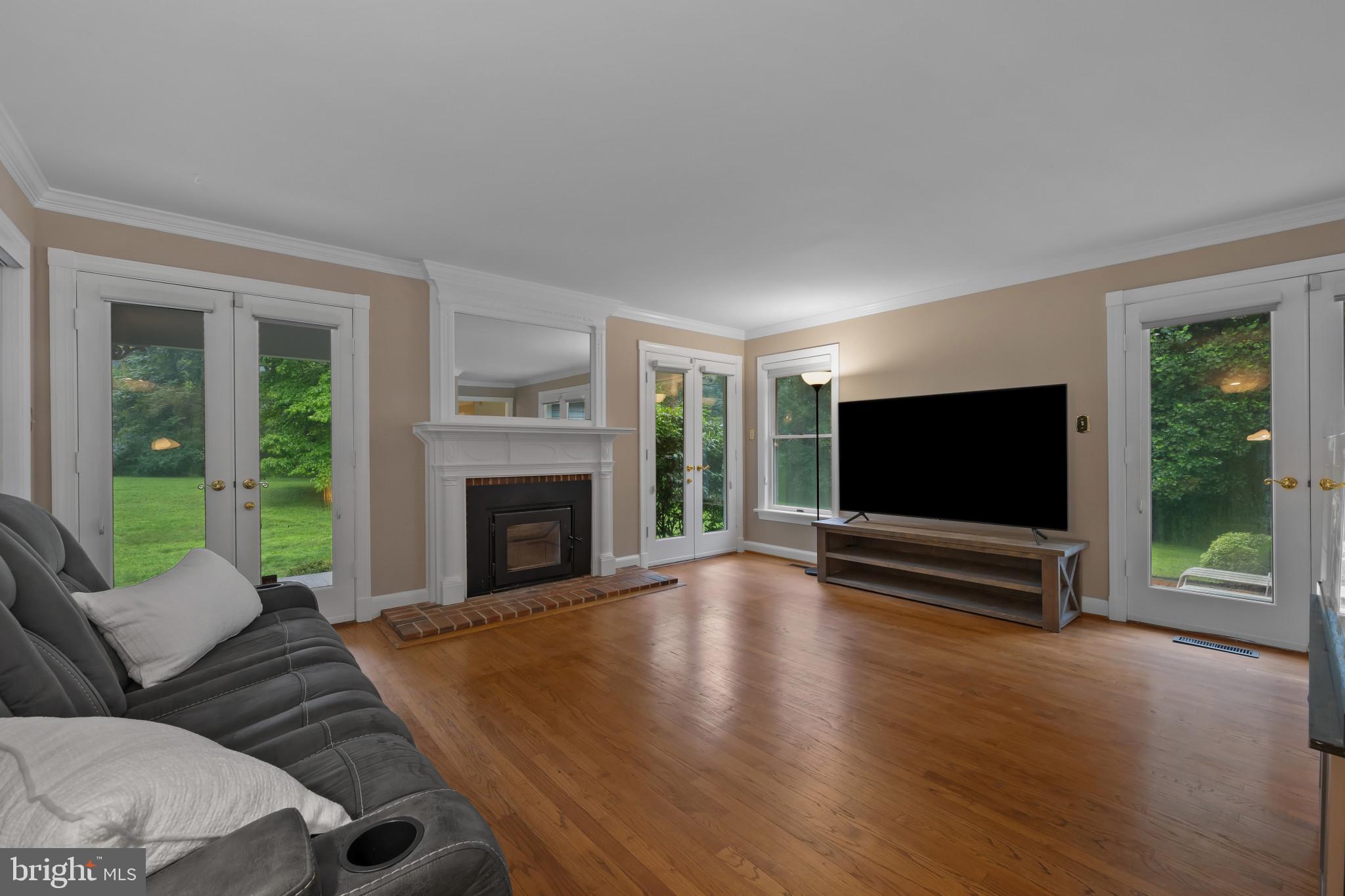 KALMIA FARMS - Residential