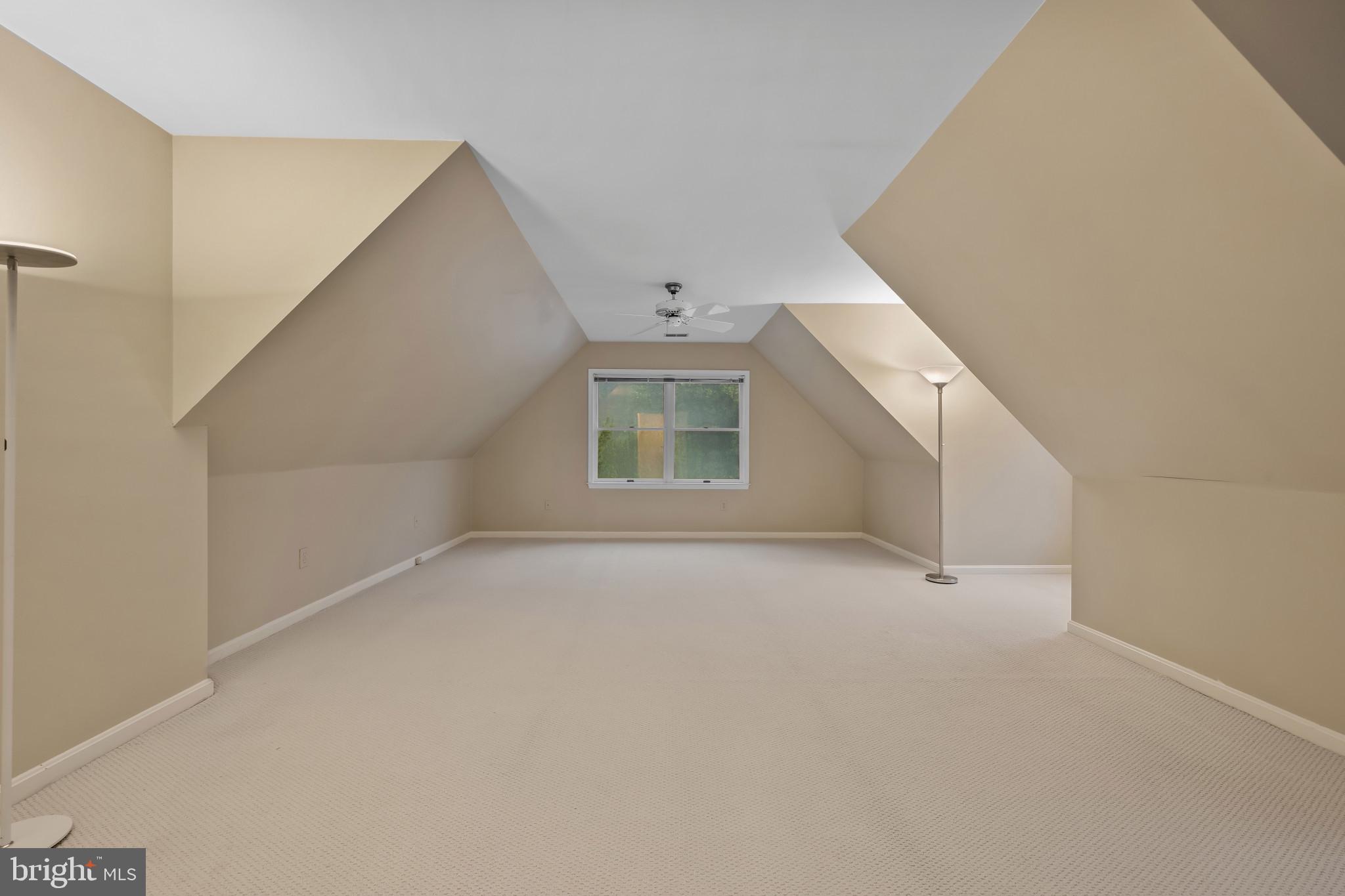 KALMIA FARMS - Residential