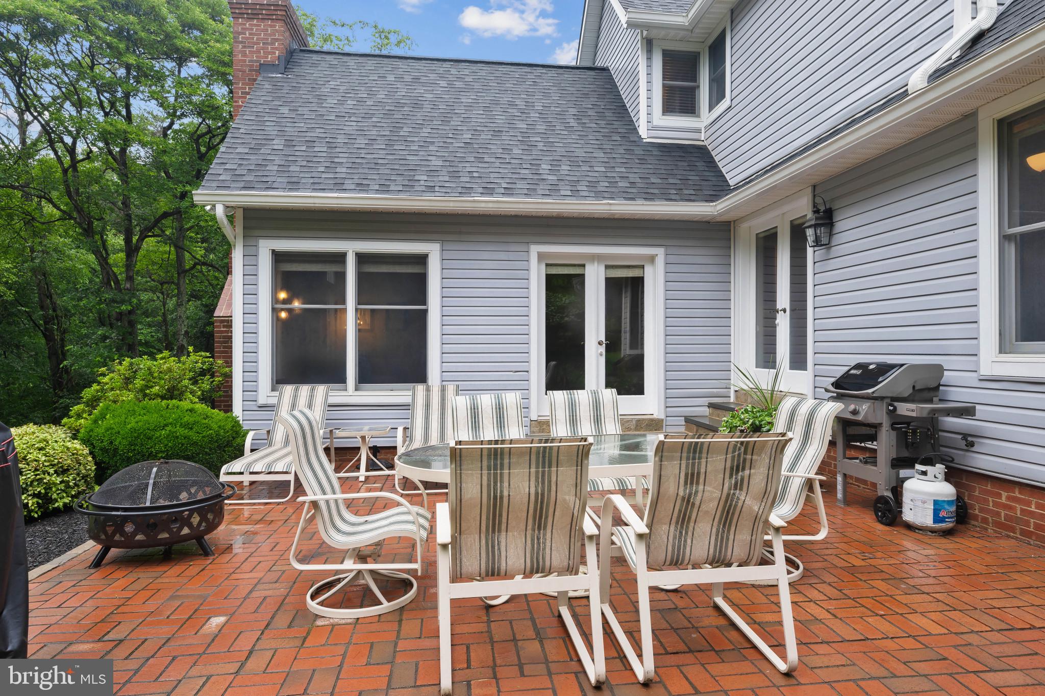 KALMIA FARMS - Residential