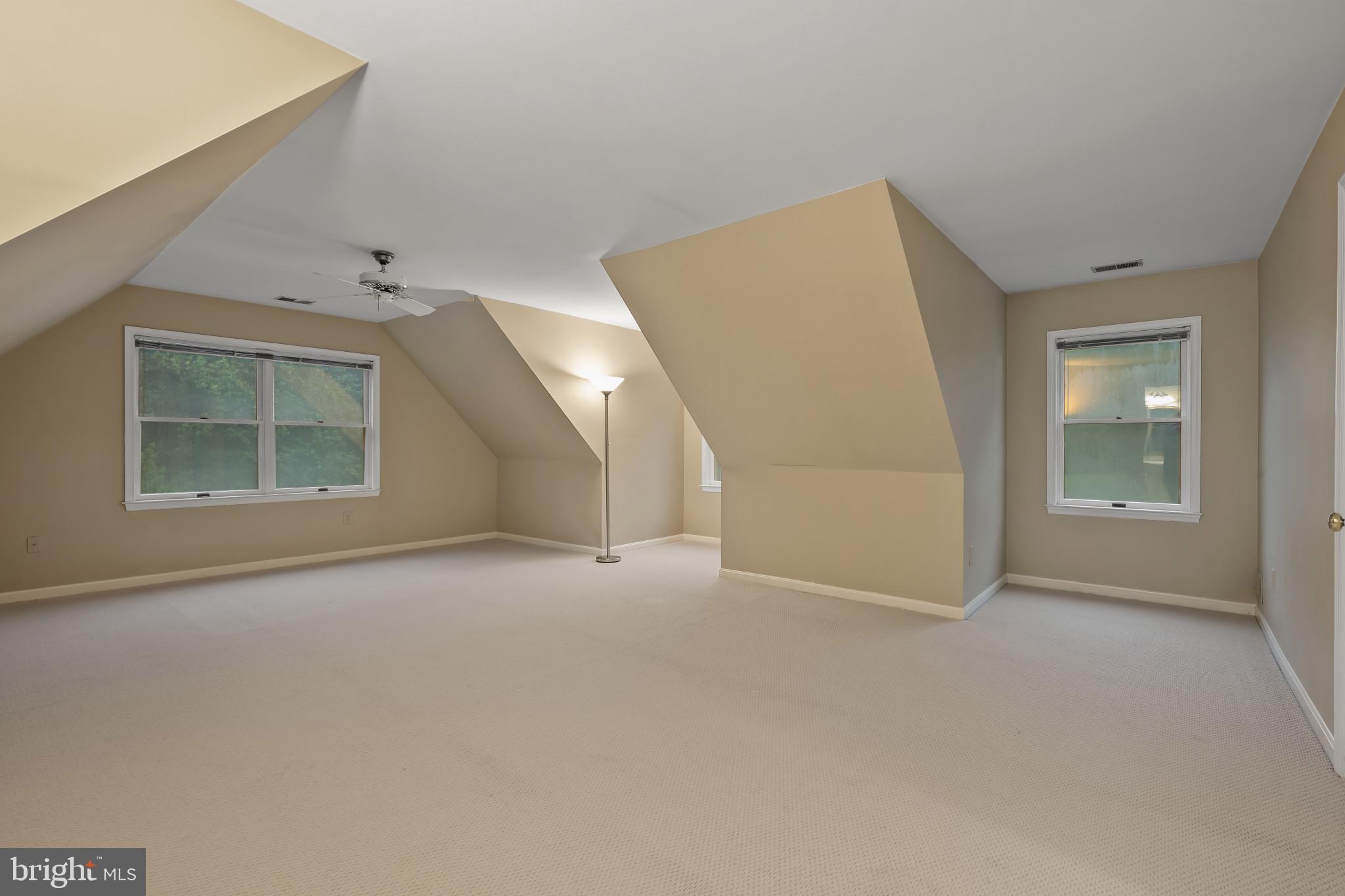 KALMIA FARMS - Residential