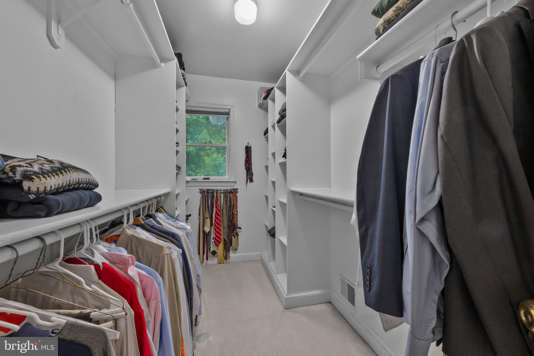 KALMIA FARMS - Residential