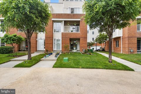 151 CHRISTINA LANDING DRIVE WILMINGTON DE 19801