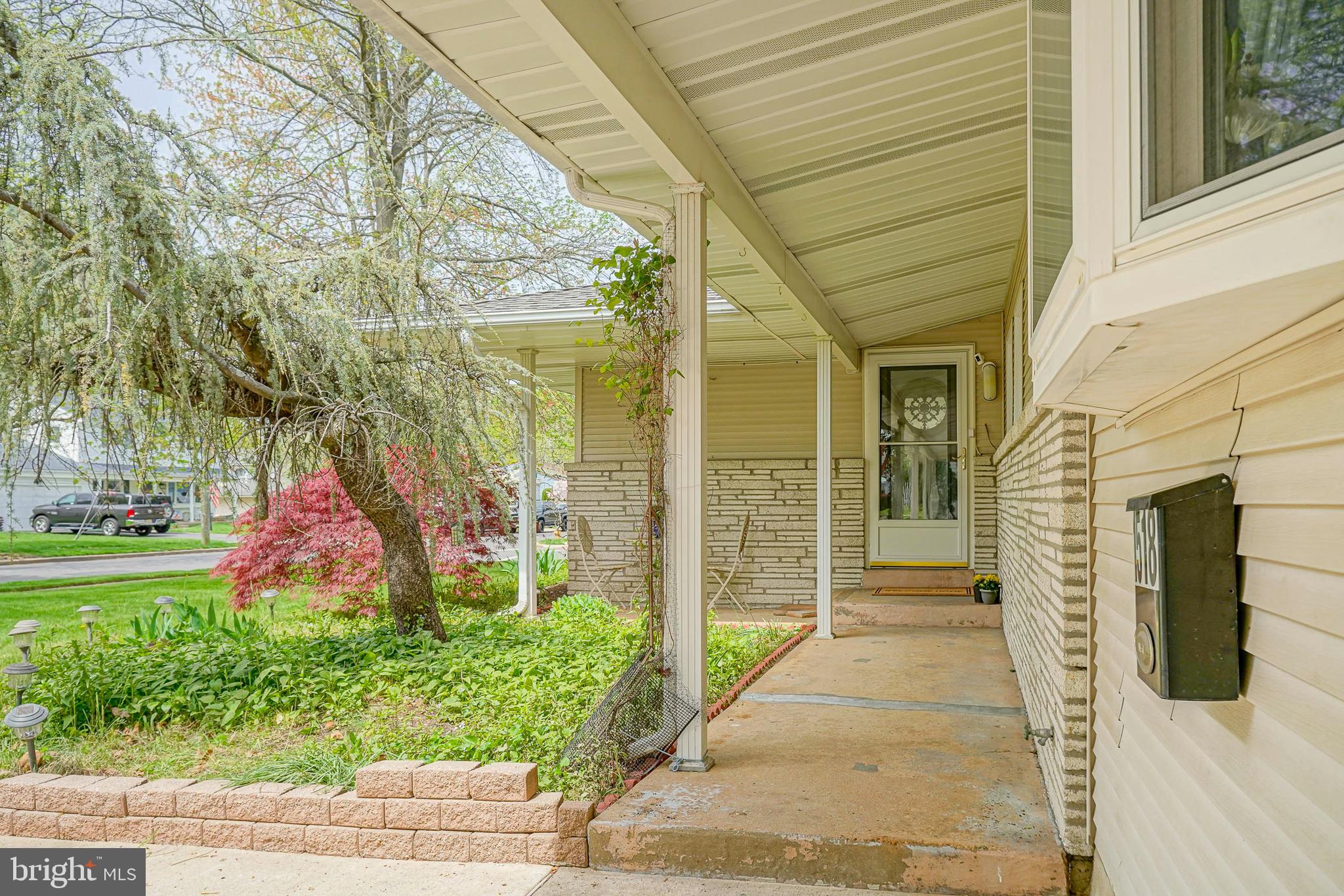 1518 DOGWOOD DRIVE
