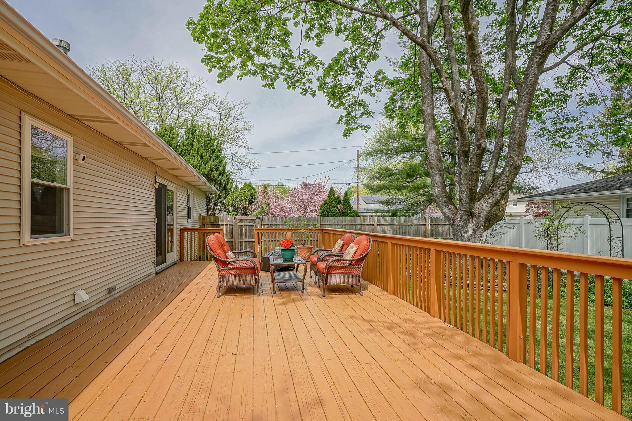 1518 DOGWOOD DRIVE
