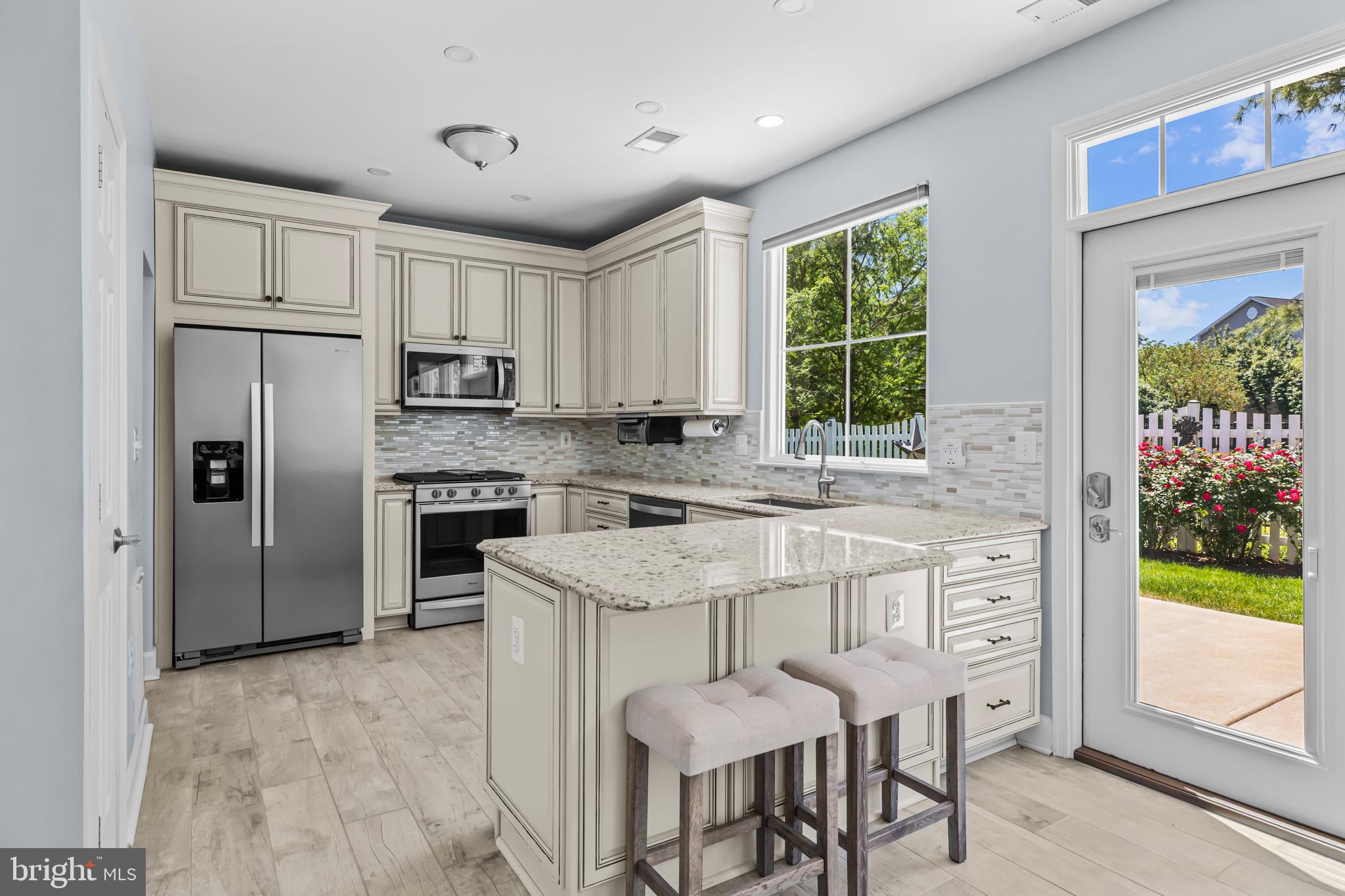 LIONSGATE - Residential