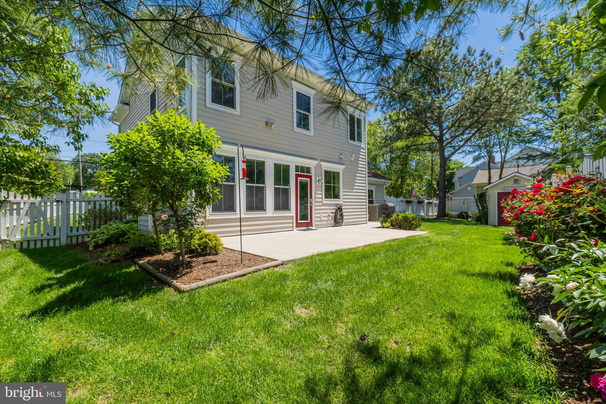 LIONSGATE - Residential