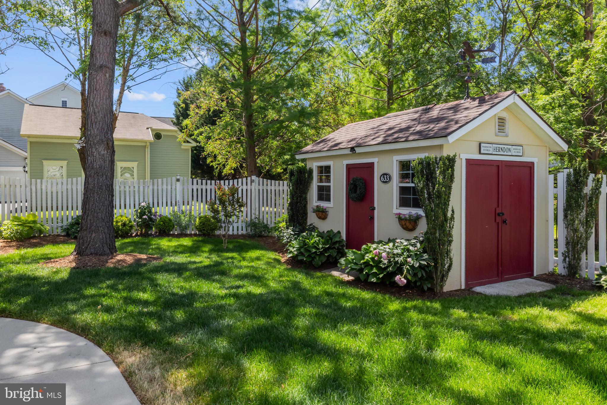 LIONSGATE - Residential