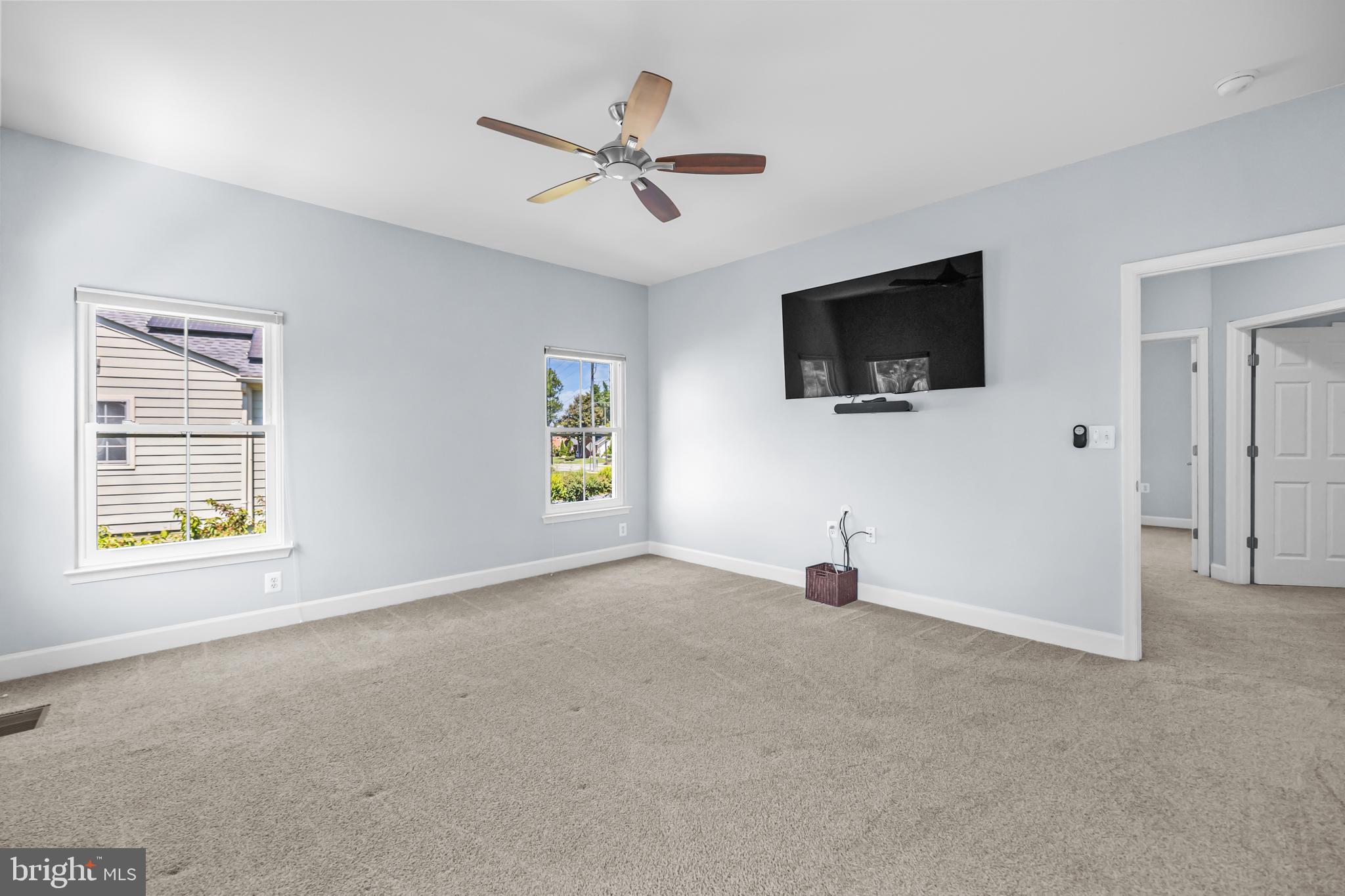 LIONSGATE - Residential