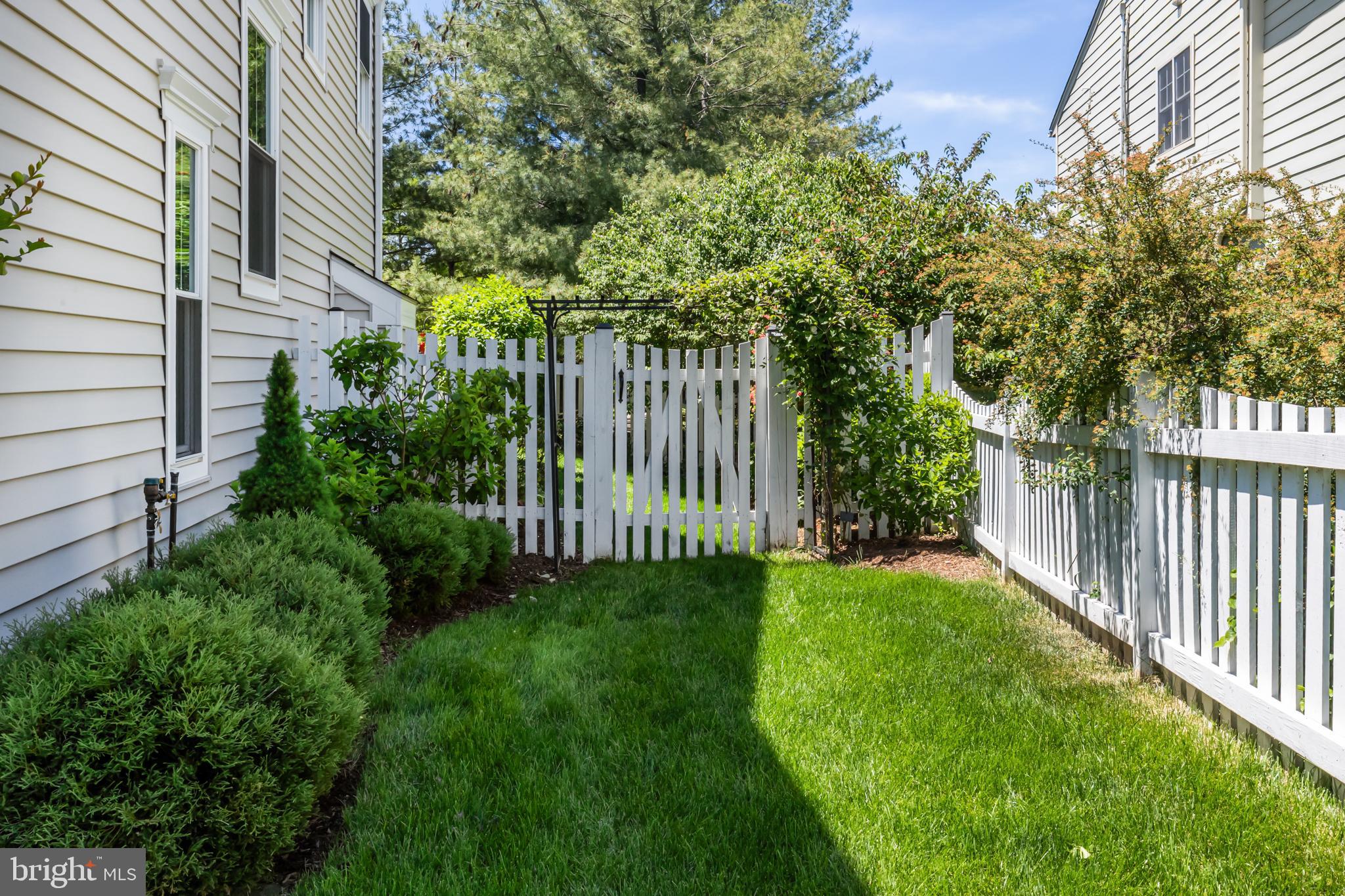 LIONSGATE - Residential
