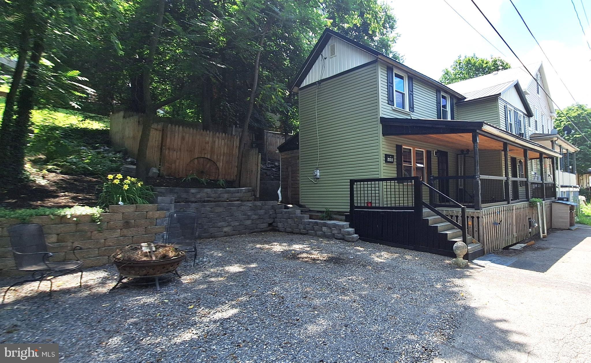 640 BAKER STREET