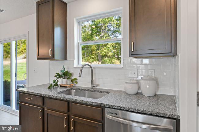 HUNTWELL WEST - Residential