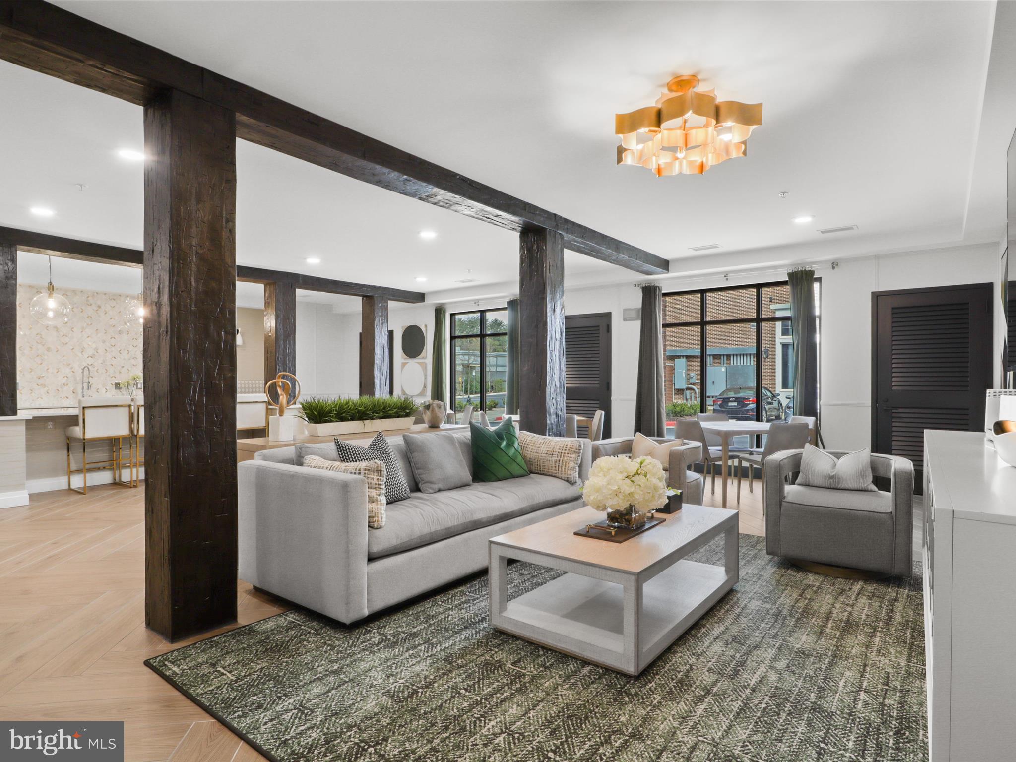 BOULEVARD VI TOWNS - Residential Lease