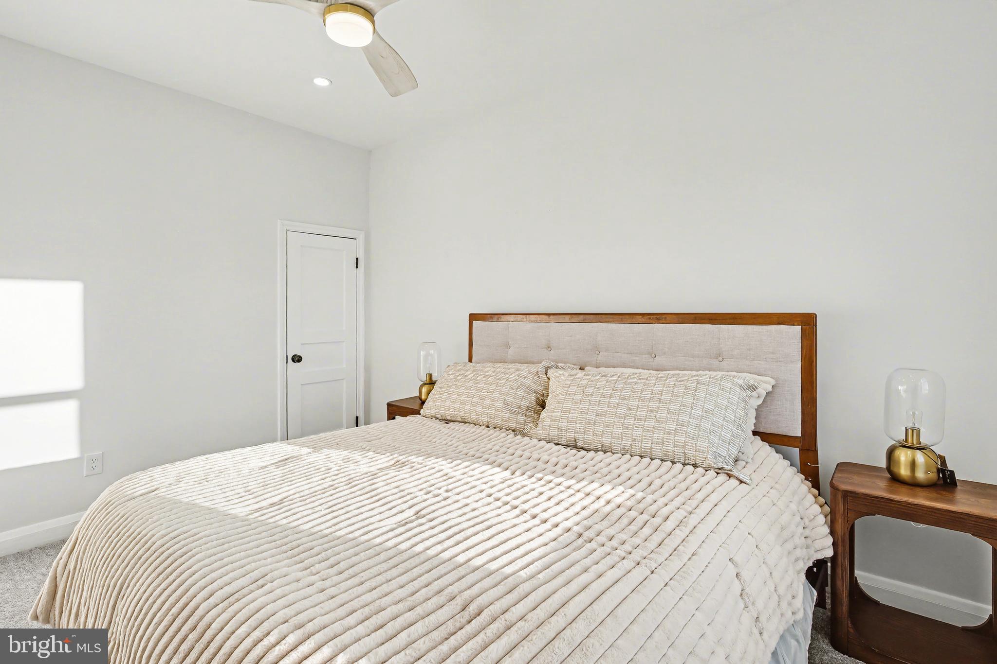 HOES HEIGHTS - Residential