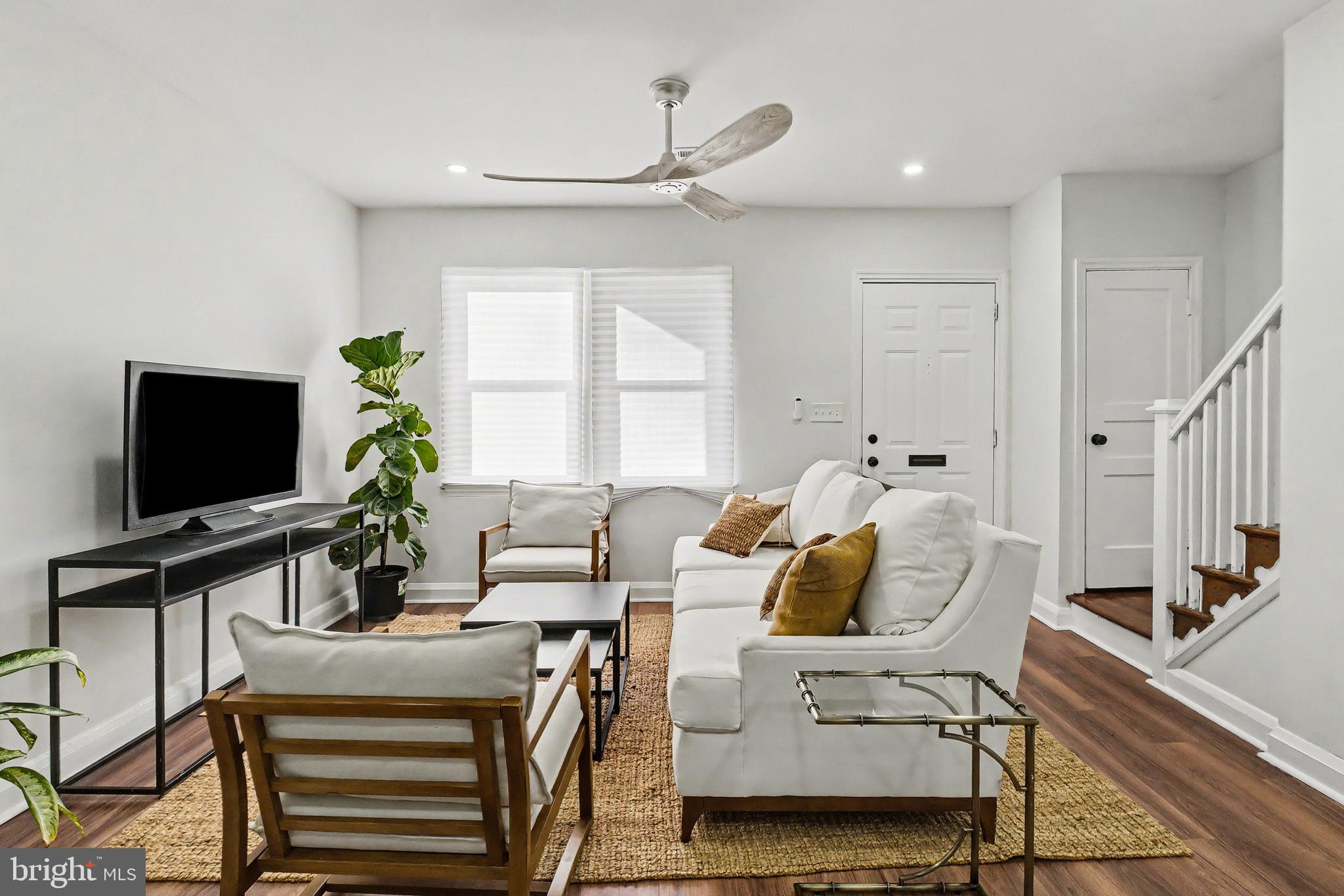 HOES HEIGHTS - Residential