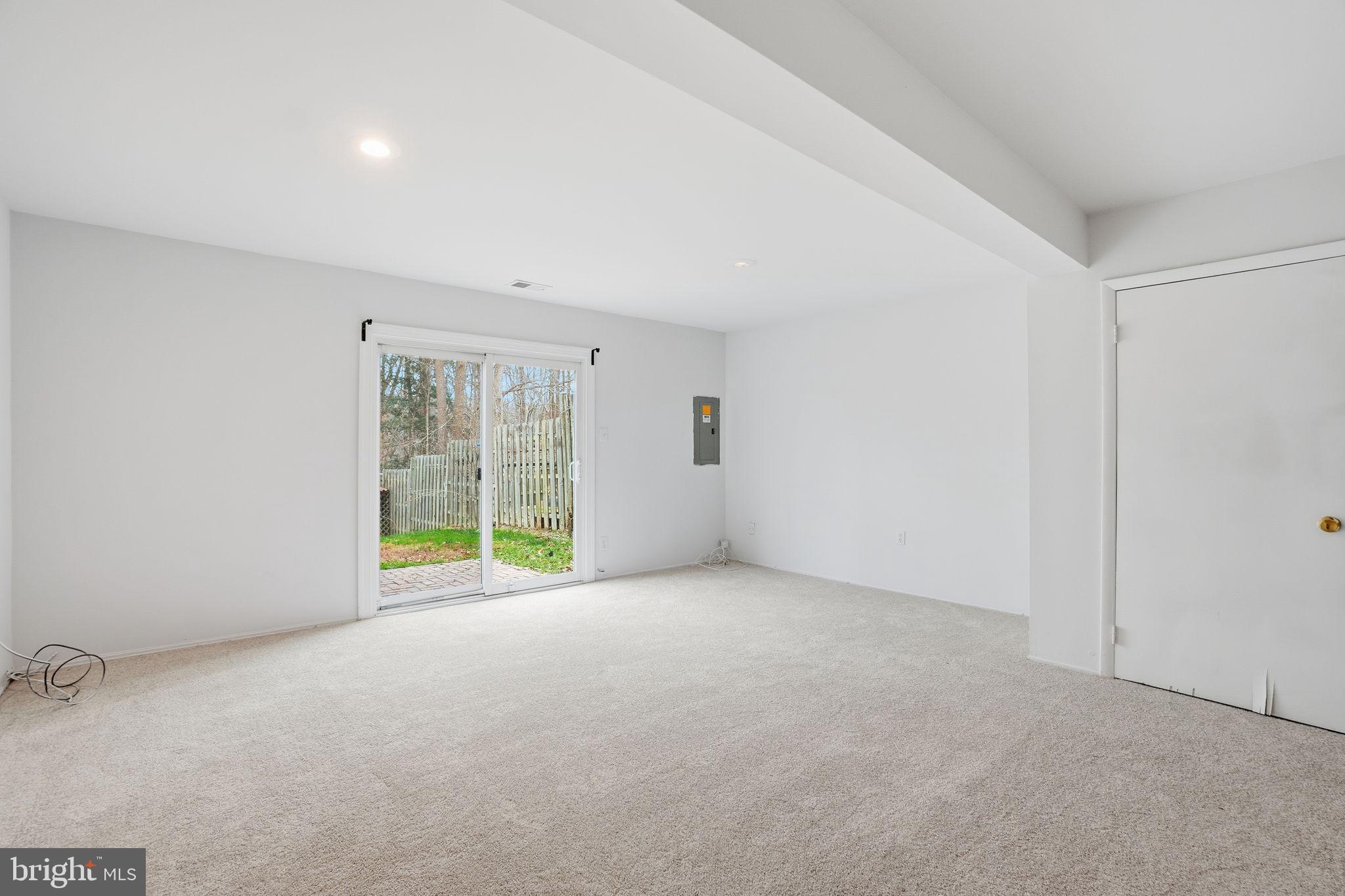 WOODSTREAM - Residential Lease