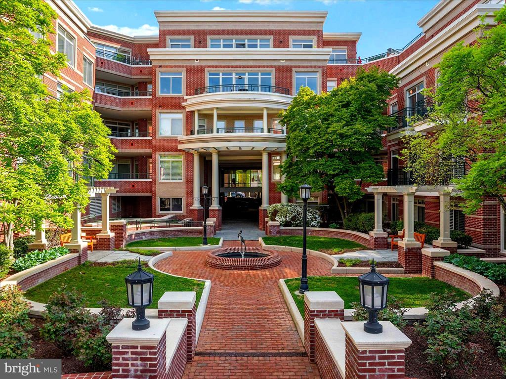 Photo of 66 Franklin Street #304, ANNAPOLIS, MD 21401 (MLS # MDAA2139856)