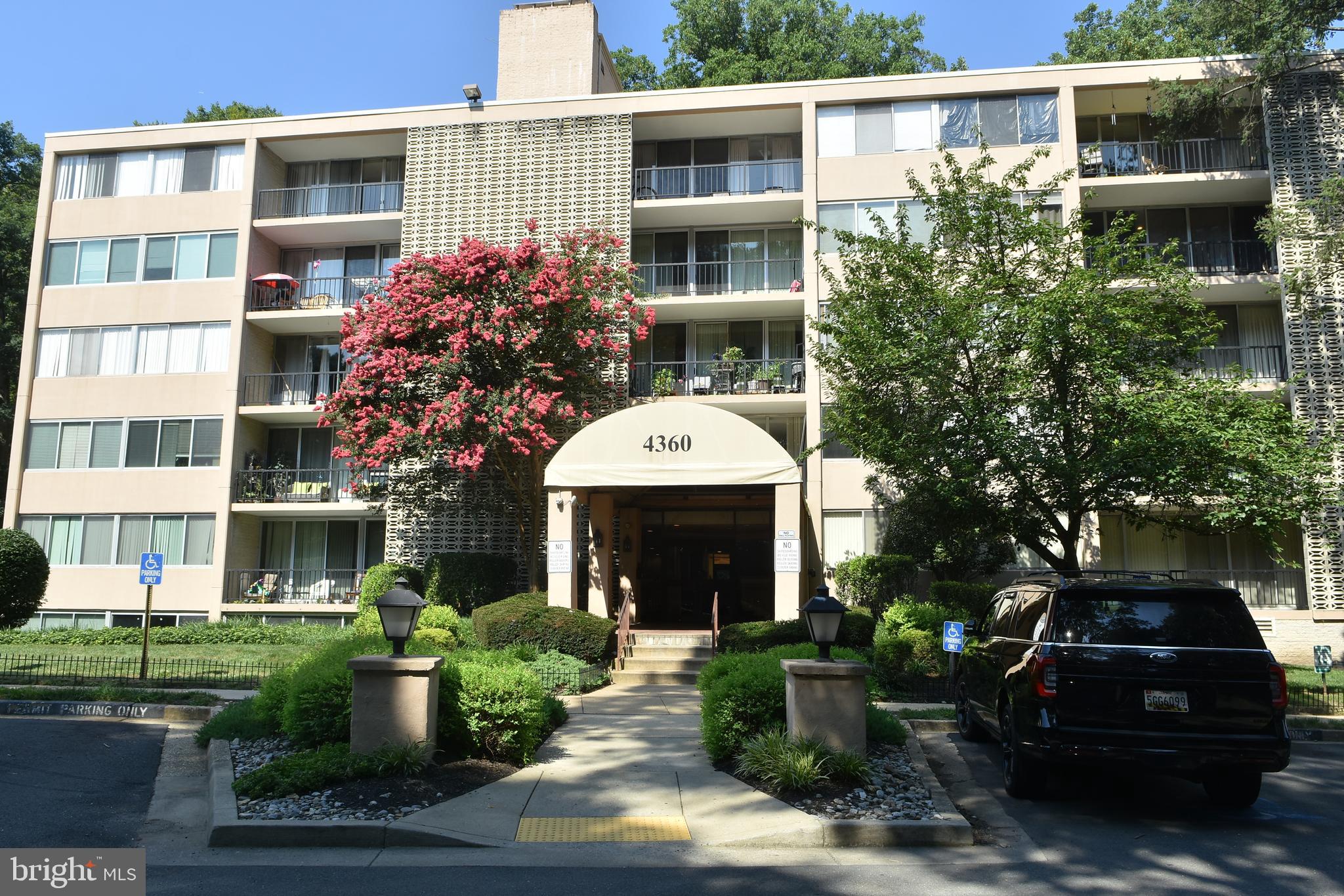ANNANDALE WOODS - Residential Lease