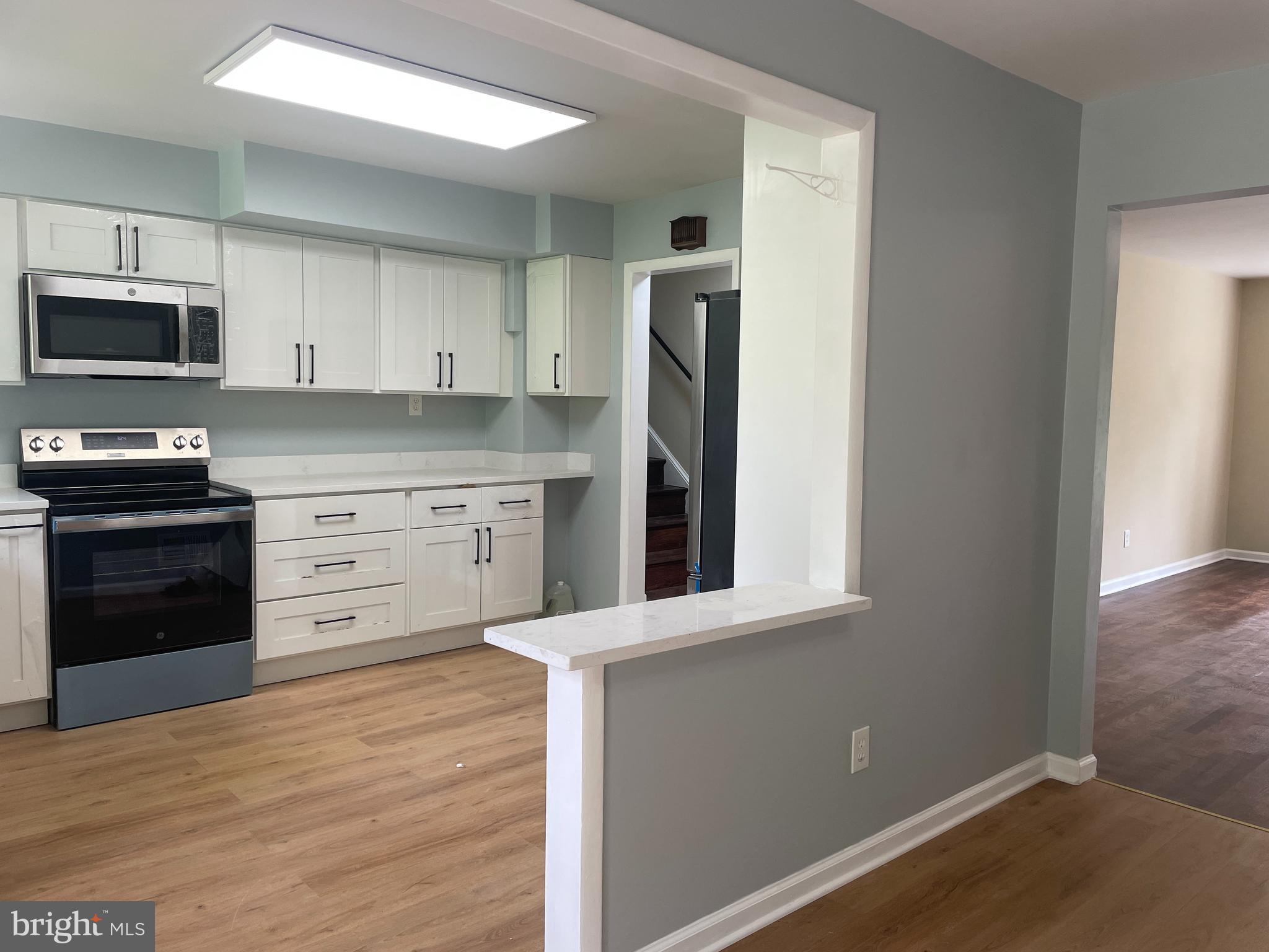 SHERWOOD FOREST - Residential Lease