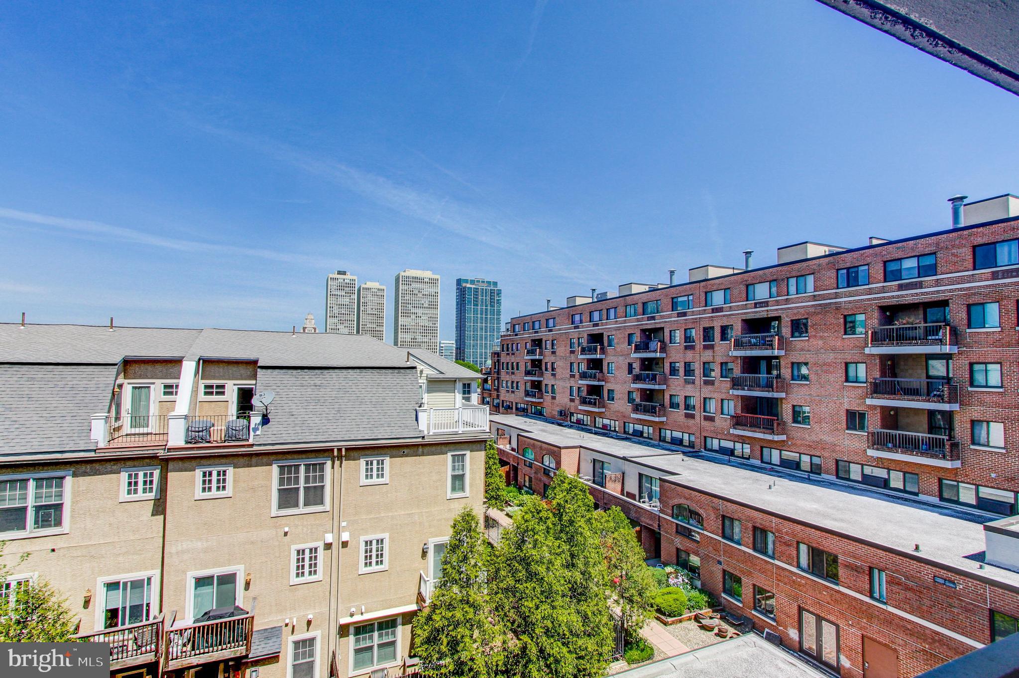 SOCIETY HILL - Residential