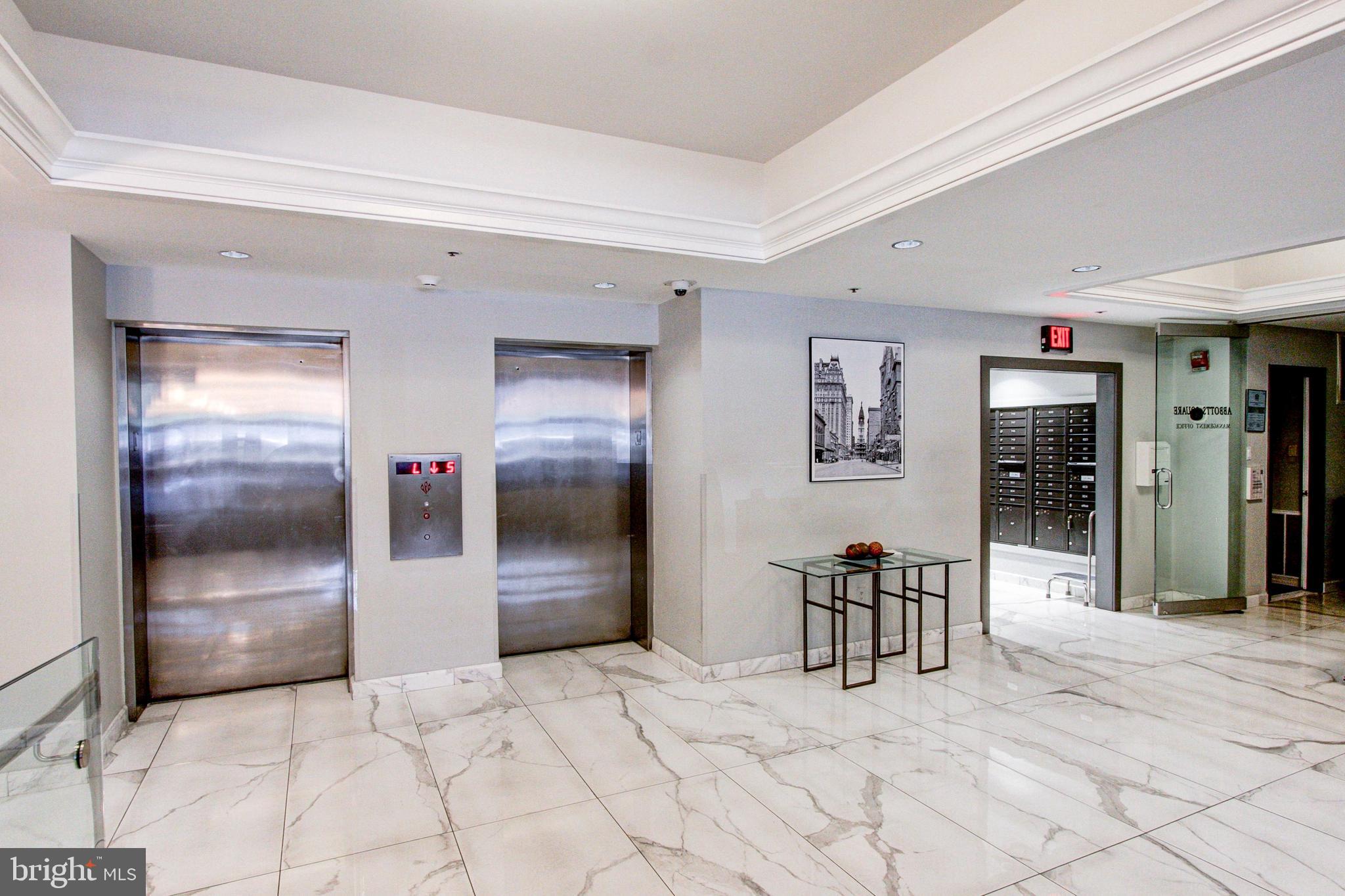 SOCIETY HILL - Residential