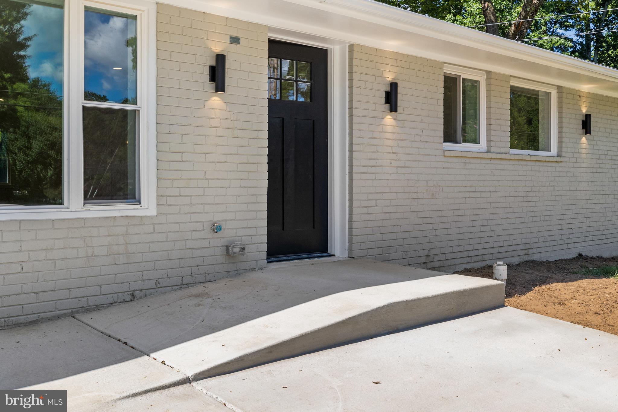 NORTH SPRINGFIELD - Residential Lease