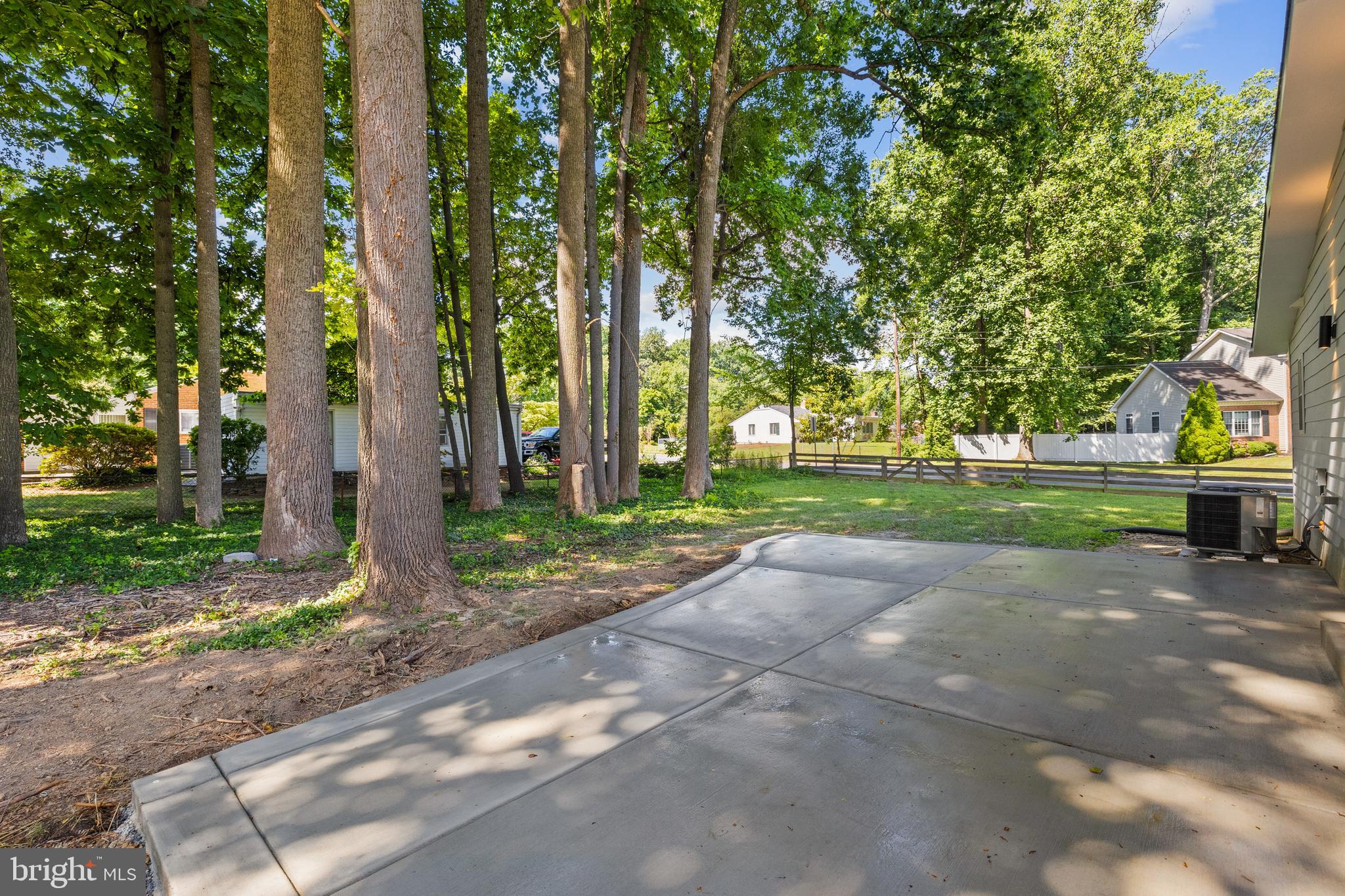 NORTH SPRINGFIELD - Residential Lease