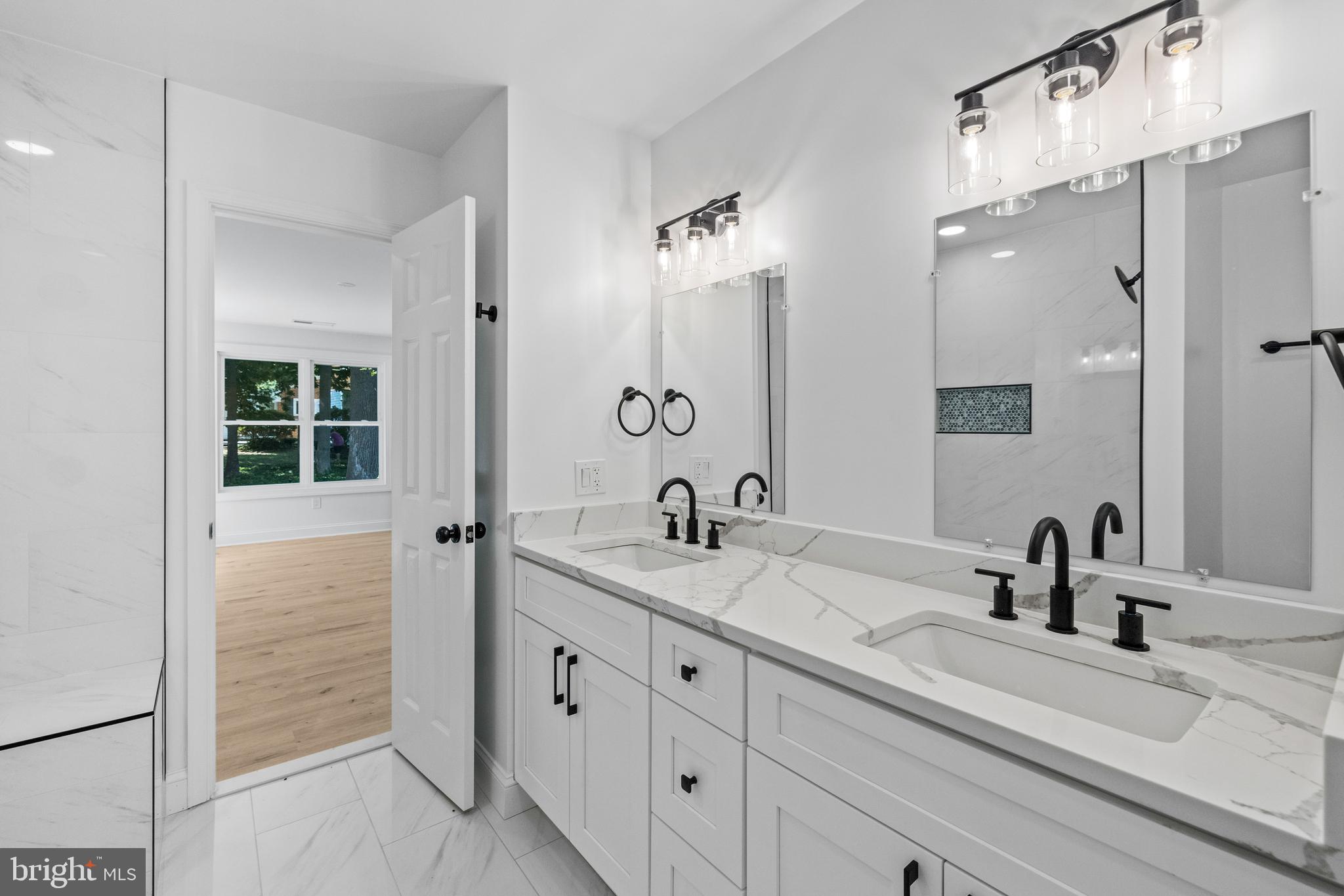 NORTH SPRINGFIELD - Residential Lease