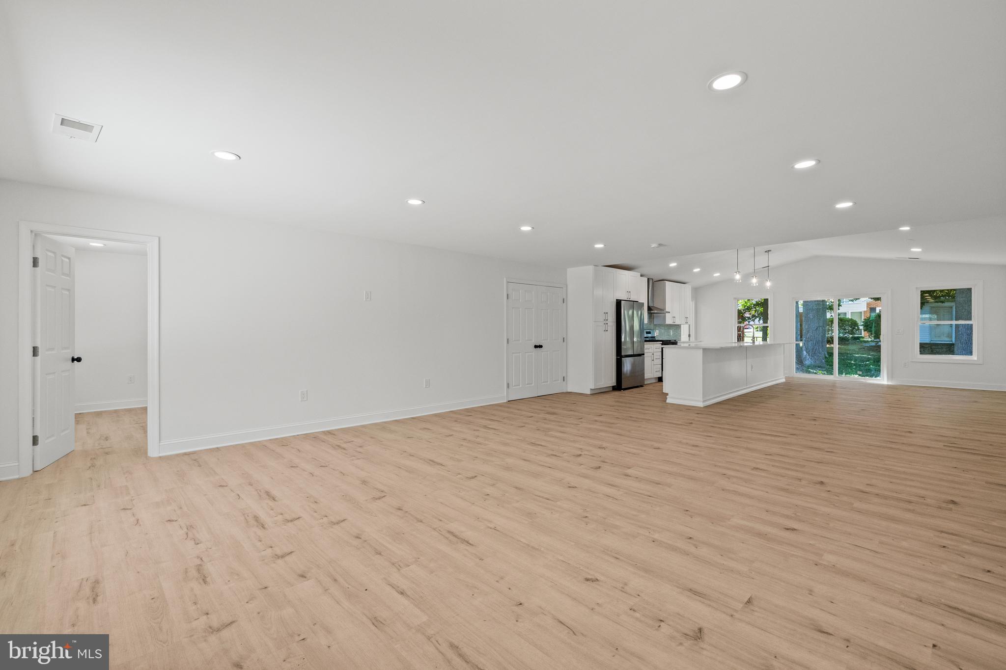 NORTH SPRINGFIELD - Residential Lease