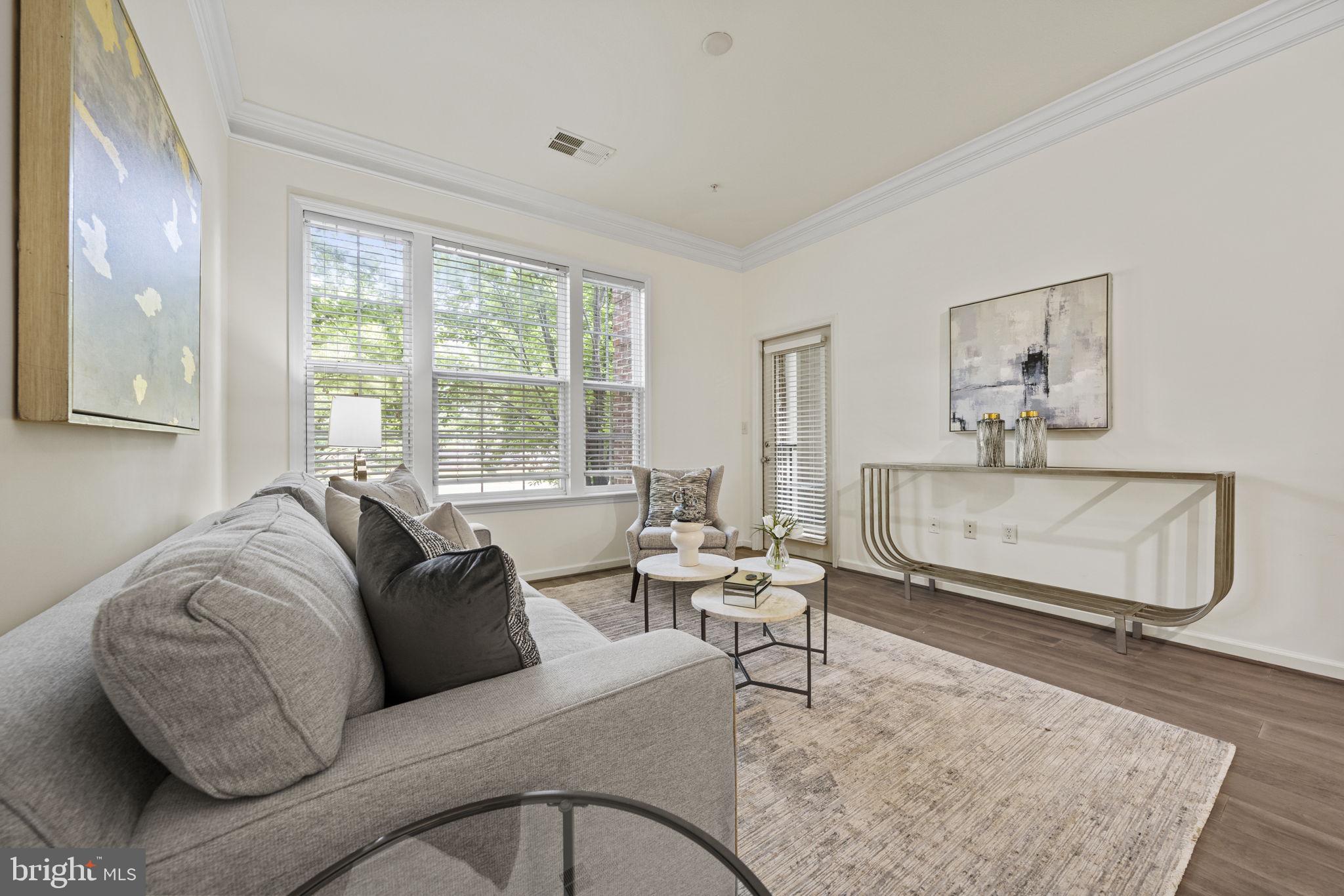 THE COLONNADE AT KENTLANDS - Residential