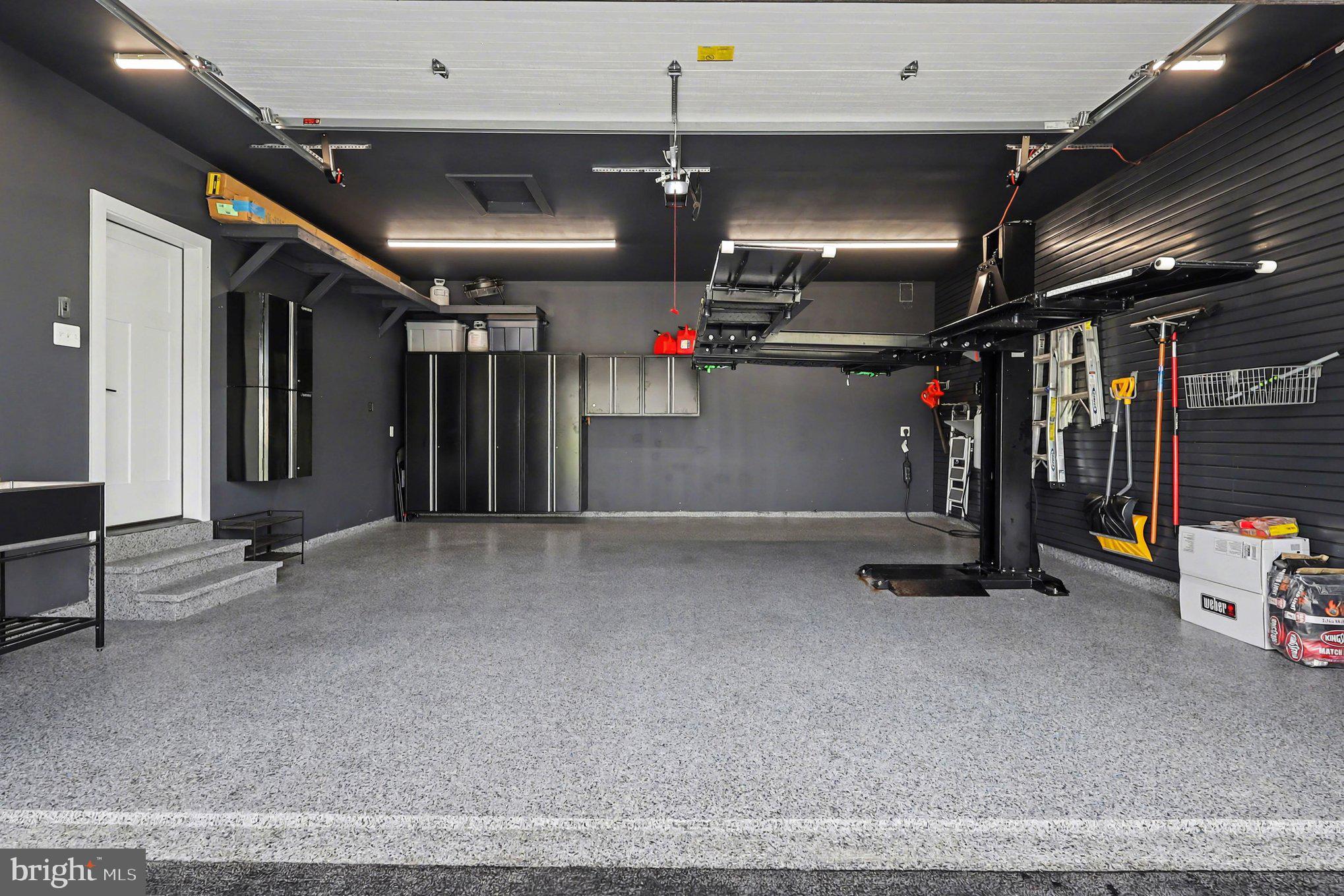 MOUNTAIN VIEW - Residential