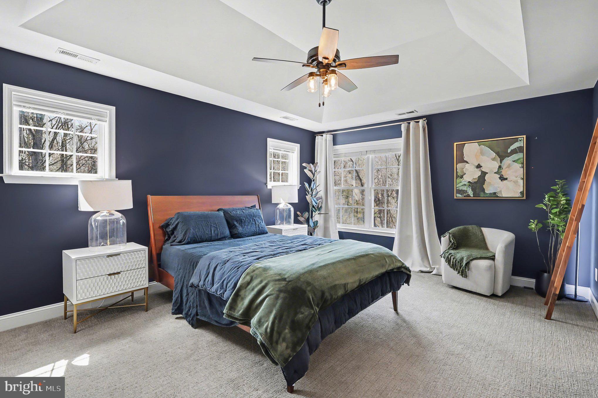 MOUNTAIN VIEW - Residential