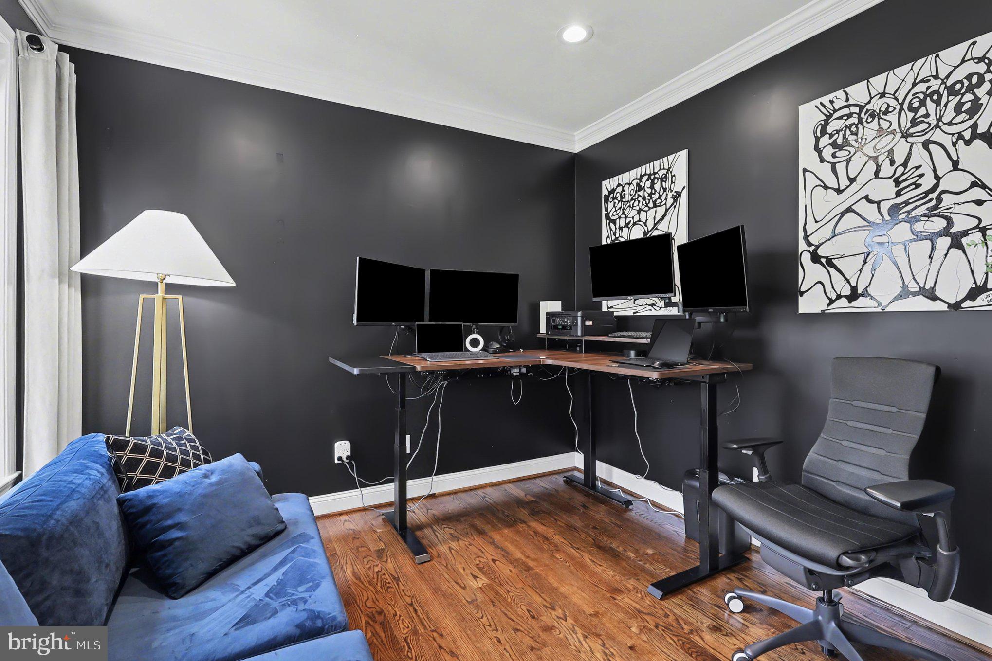 MOUNTAIN VIEW - Residential