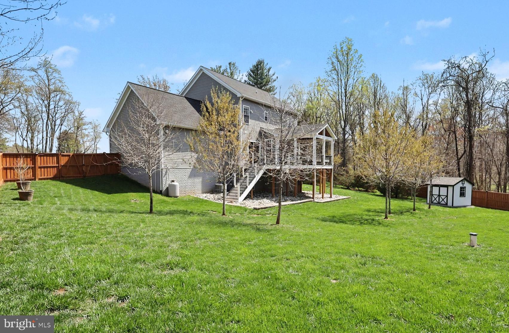 MOUNTAIN VIEW - Residential