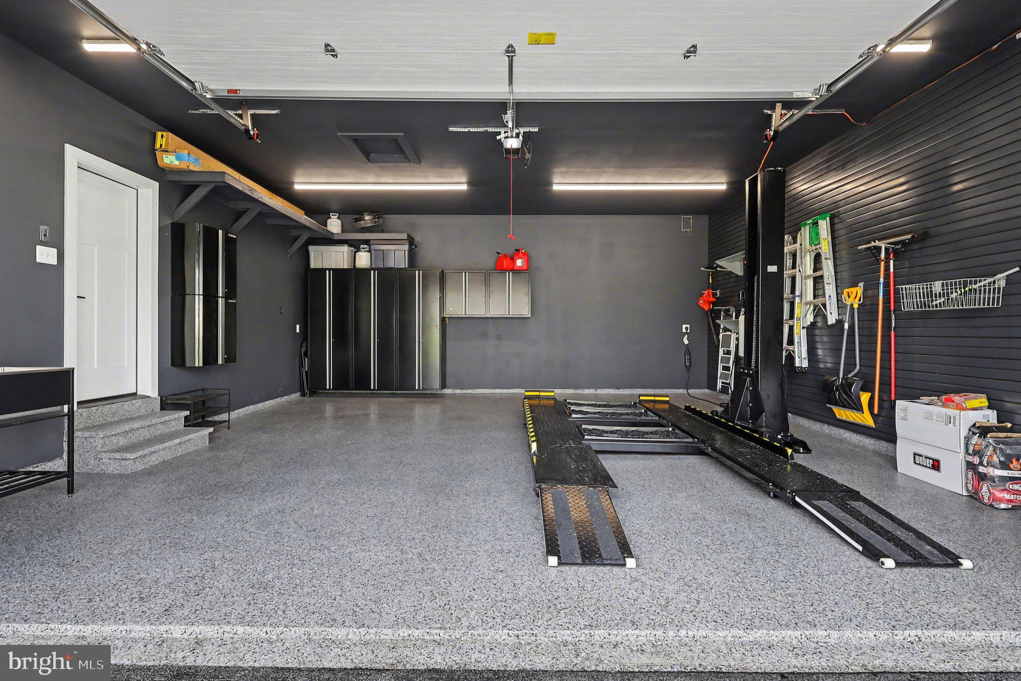 MOUNTAIN VIEW - Residential