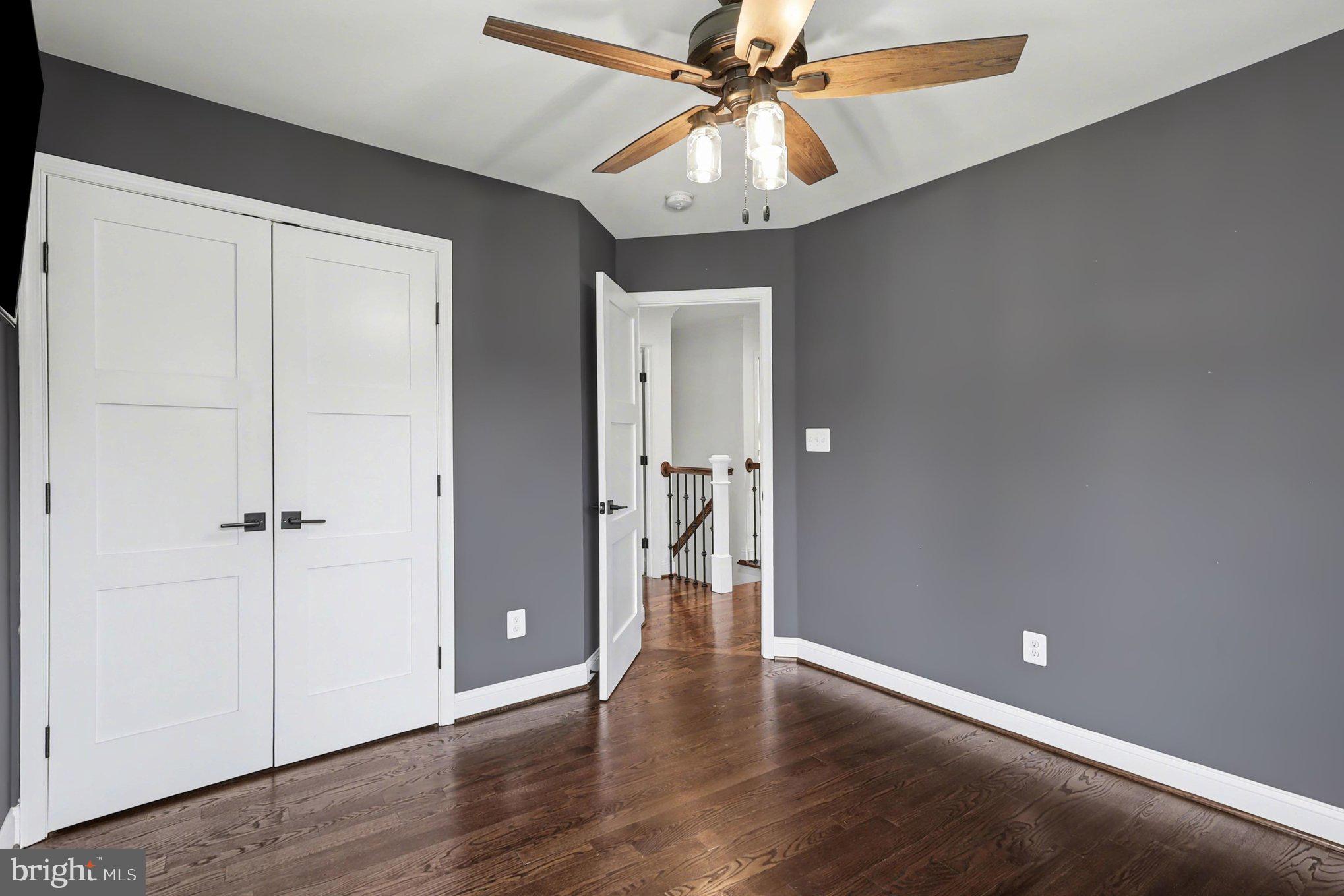 MOUNTAIN VIEW - Residential