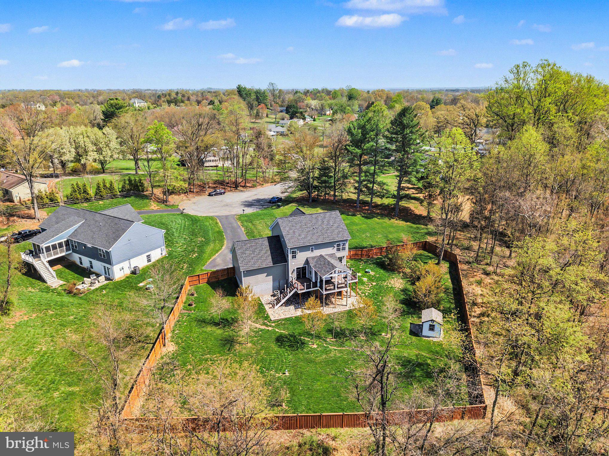 MOUNTAIN VIEW - Residential