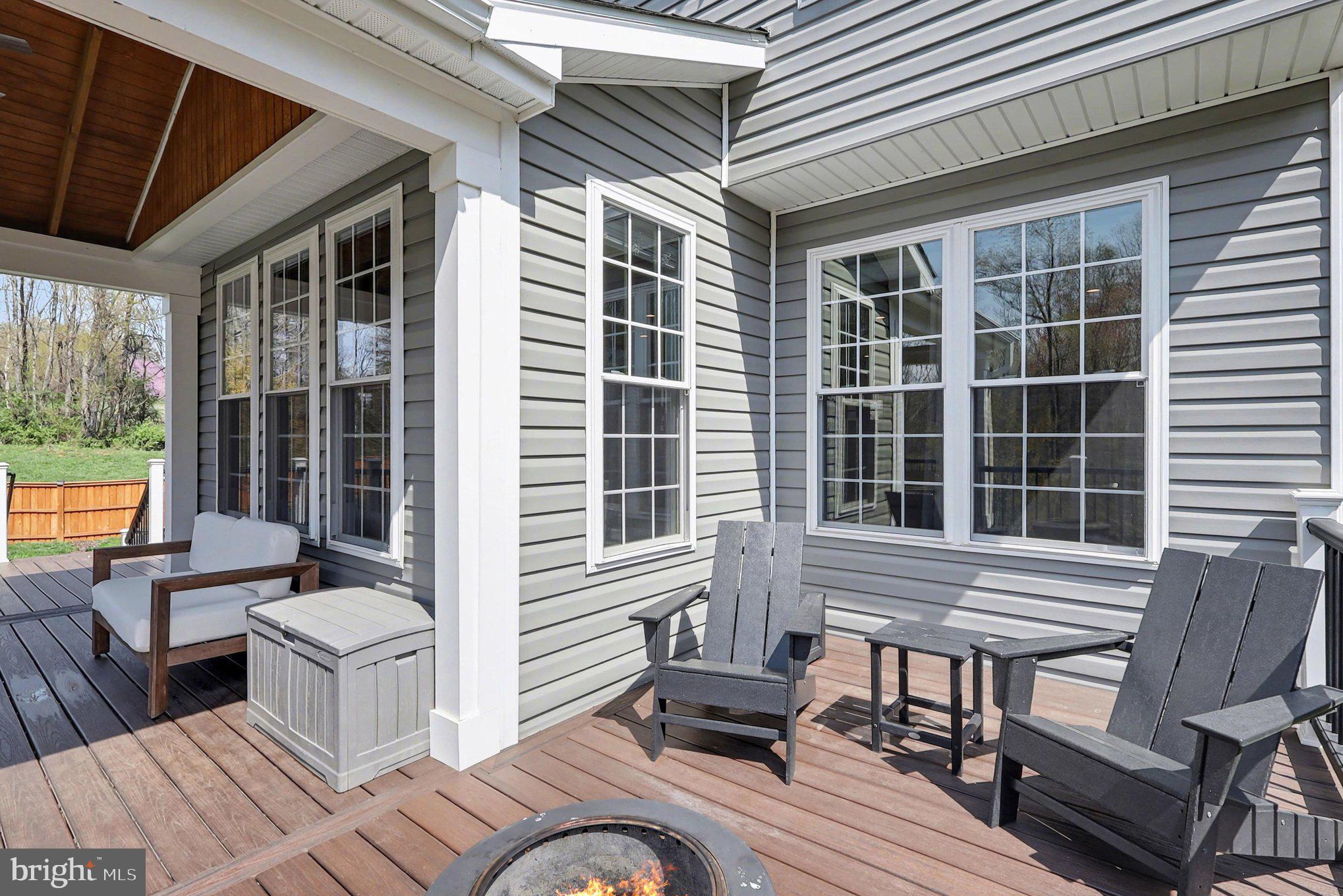 MOUNTAIN VIEW - Residential