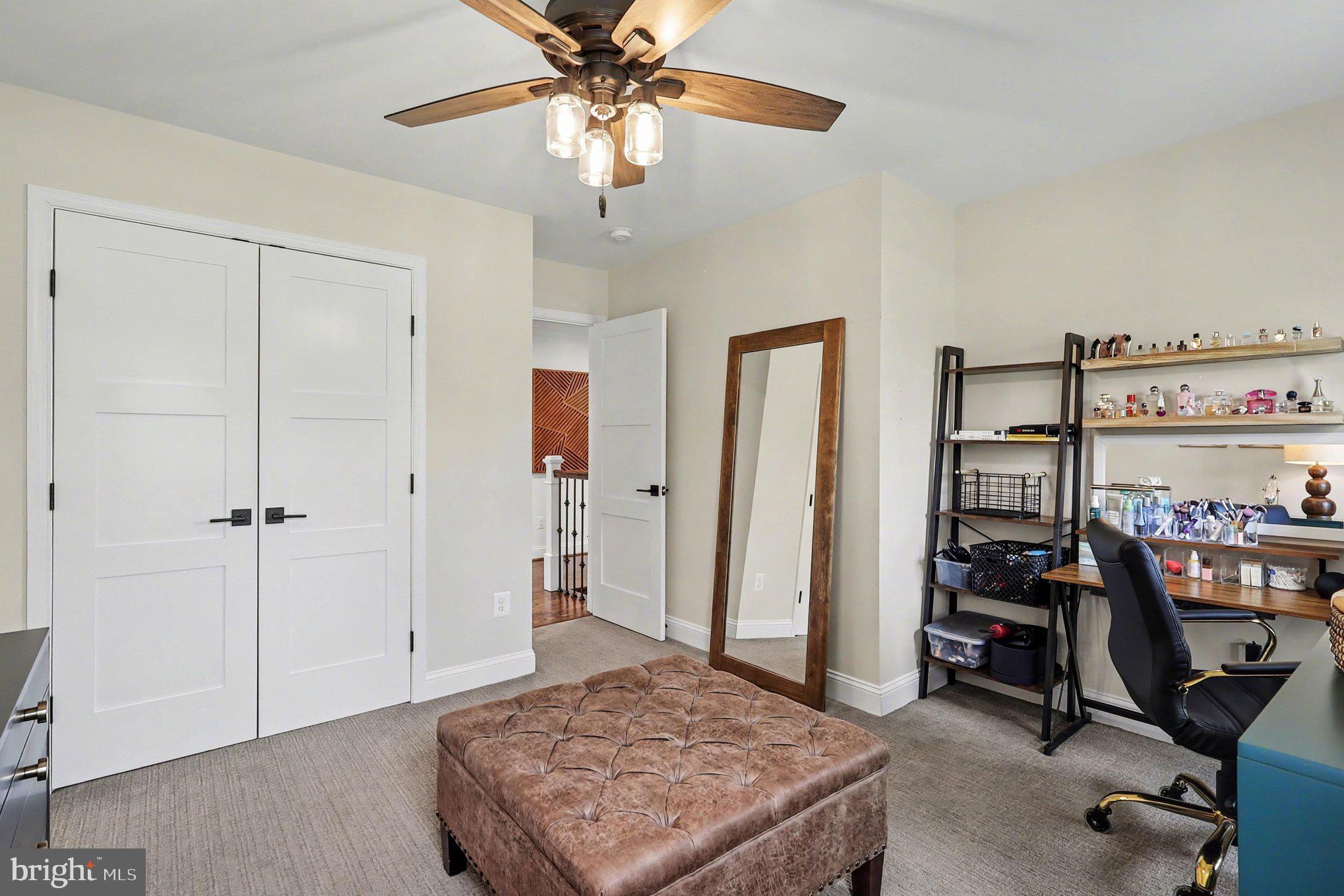 MOUNTAIN VIEW - Residential