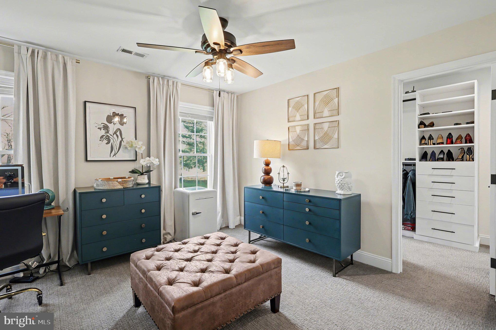 MOUNTAIN VIEW - Residential