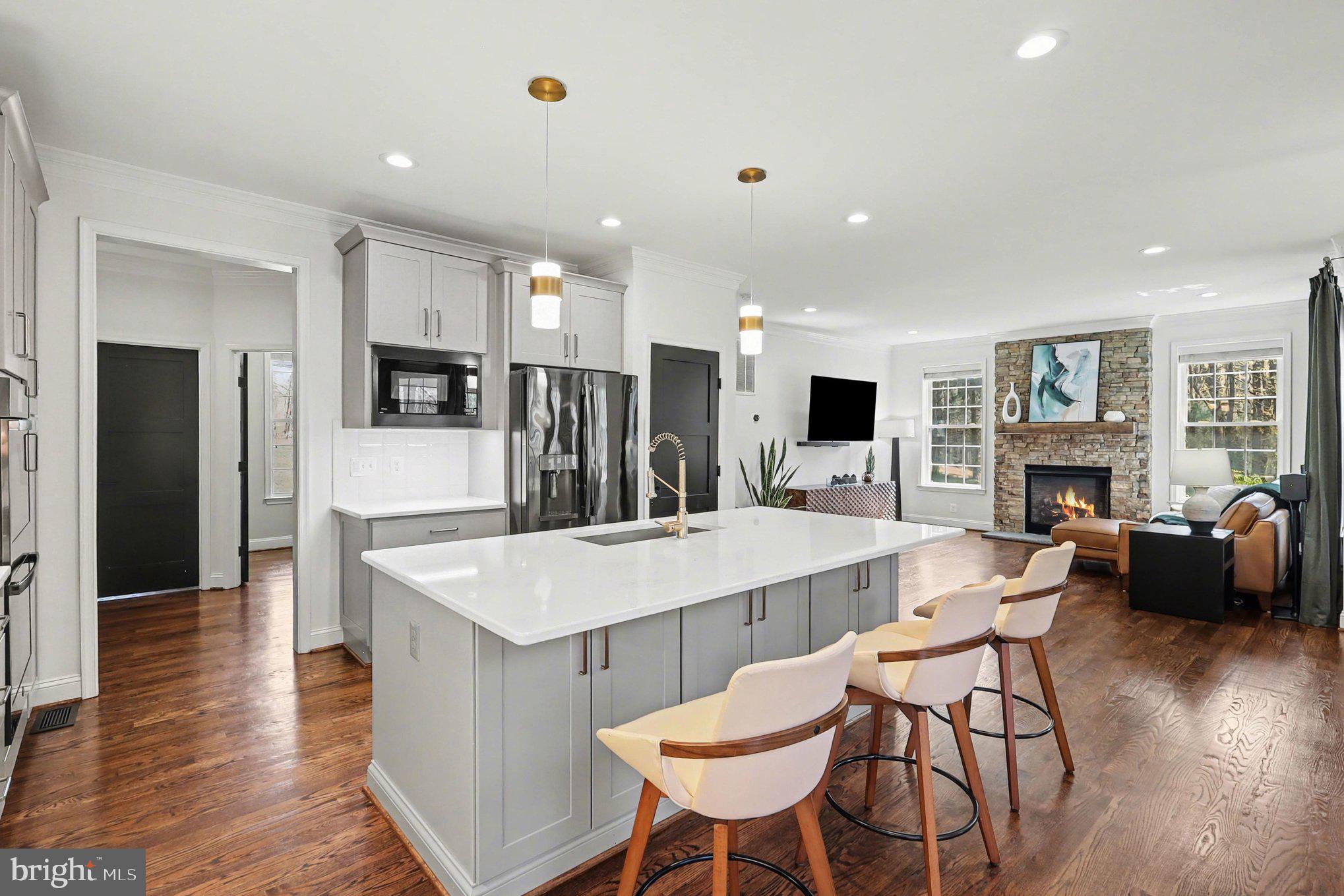 MOUNTAIN VIEW - Residential