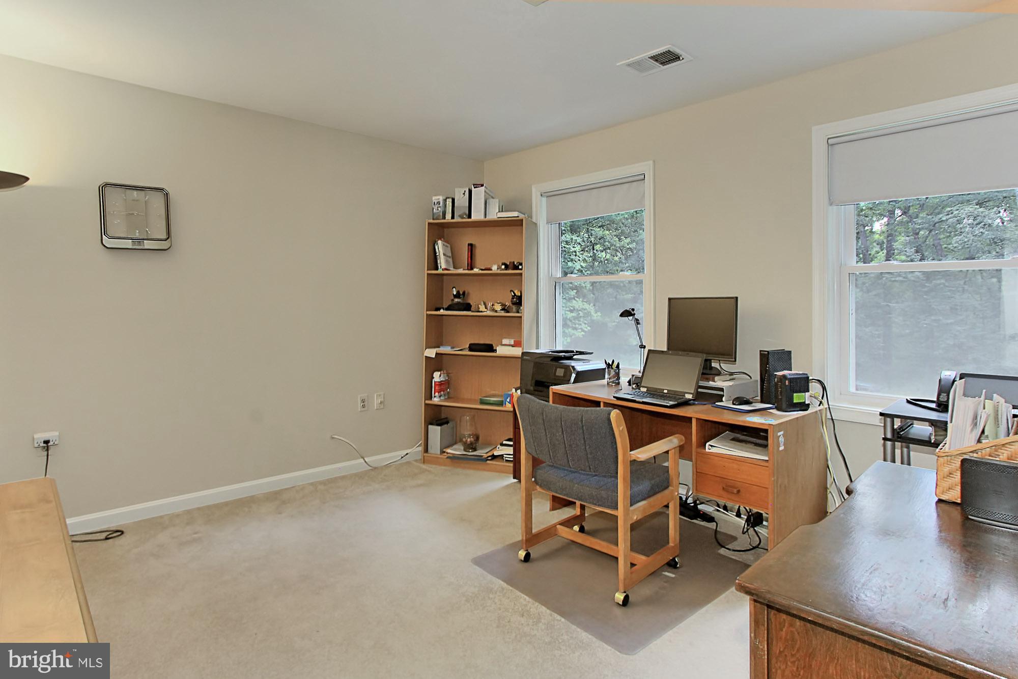 ASHTON - Residential