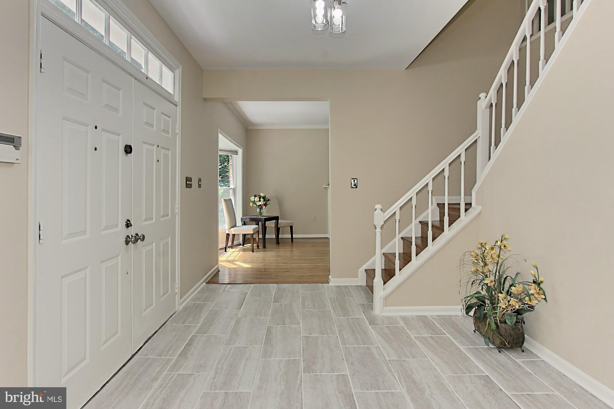 ASHTON - Residential