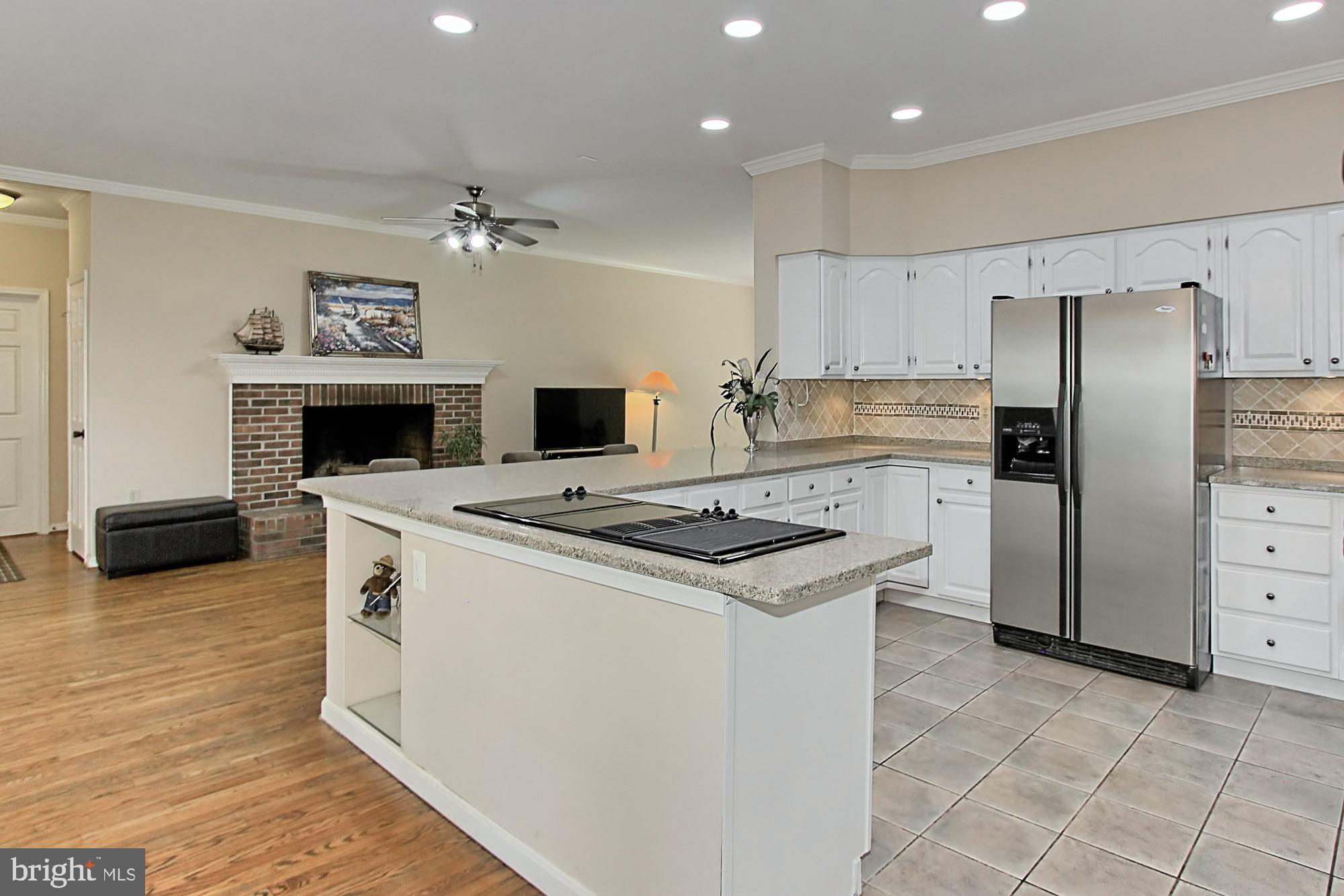 ASHTON - Residential