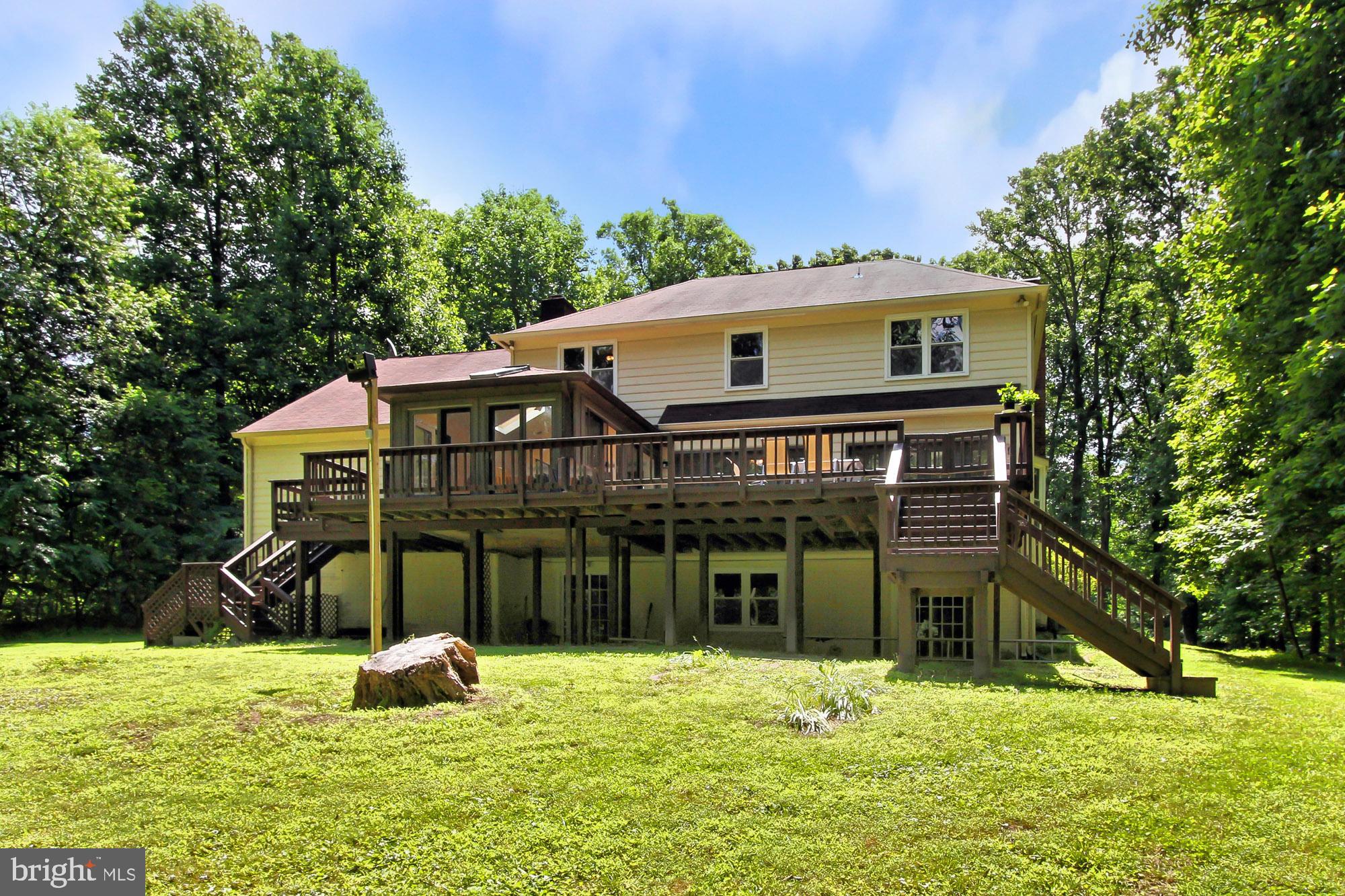 ASHTON - Residential