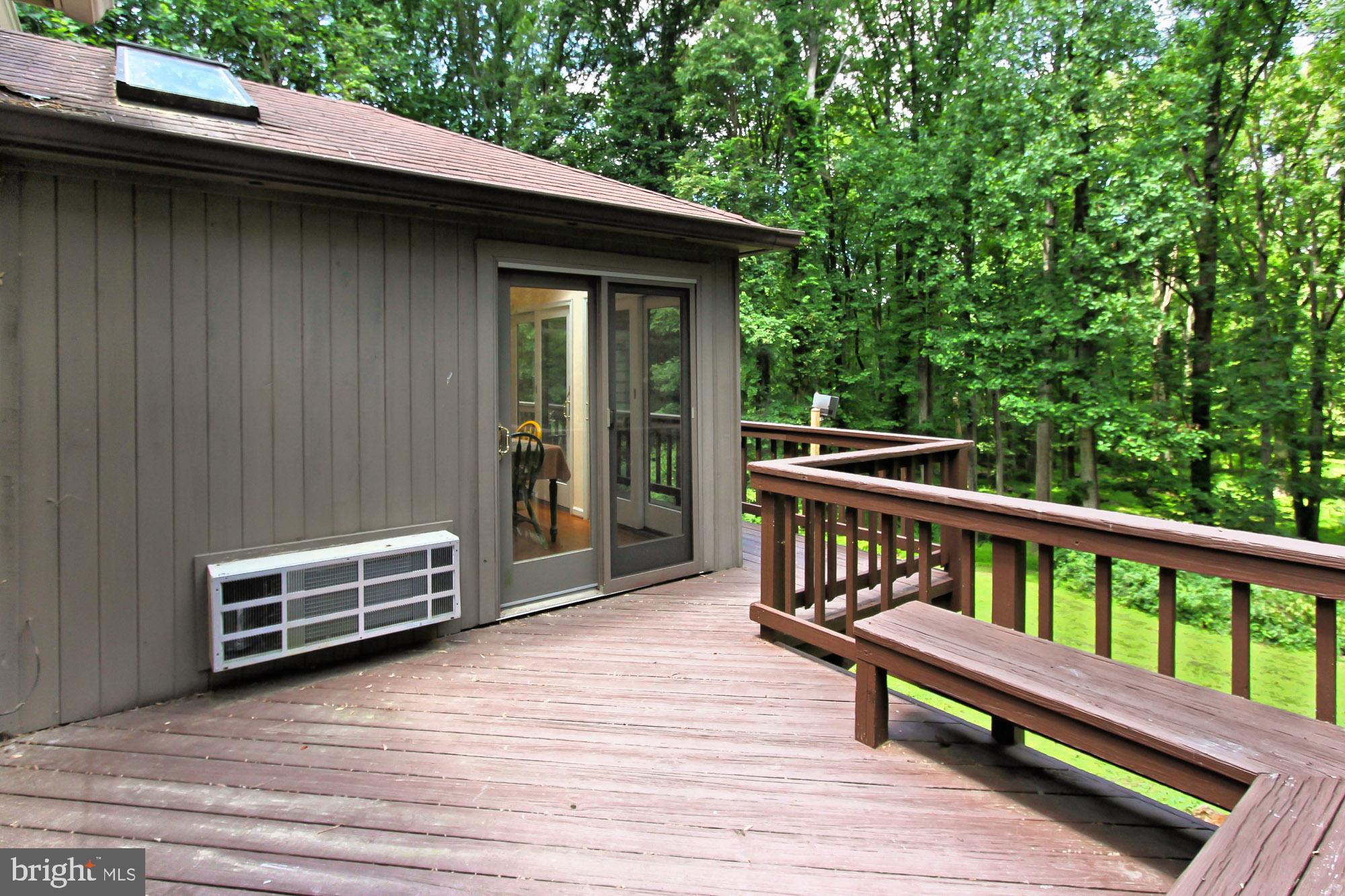 ASHTON - Residential