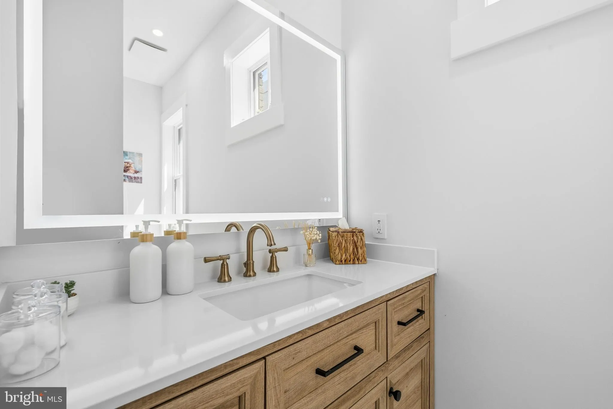 Additional image 30 of 71 S Street NW, Washington, DC 20001